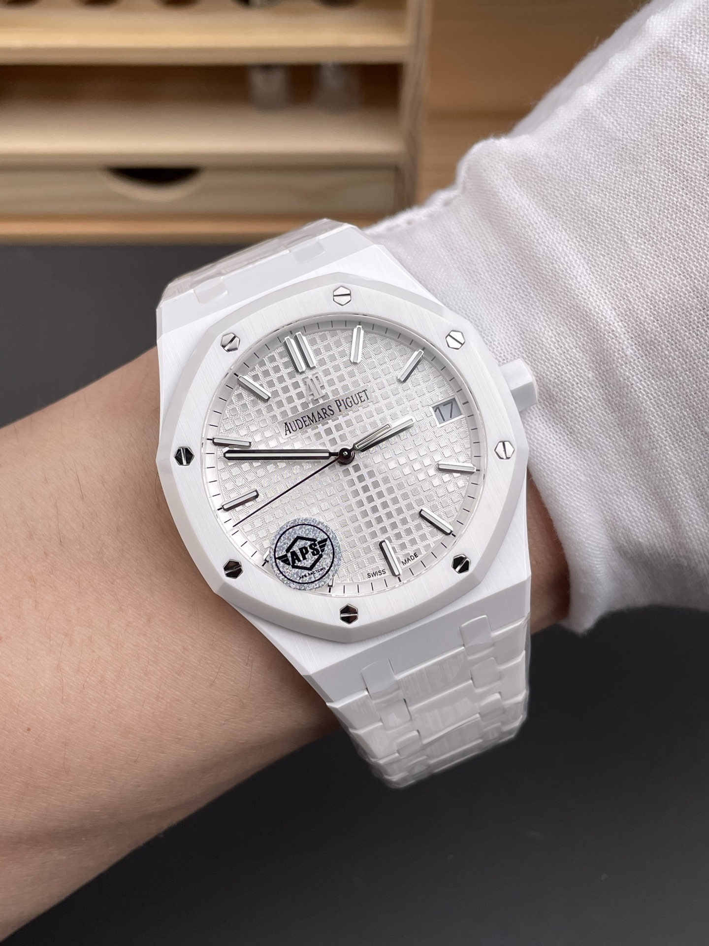 Audemars Piguet Royal Oak 15500 White Ceramic Super Clone Watch - view 10