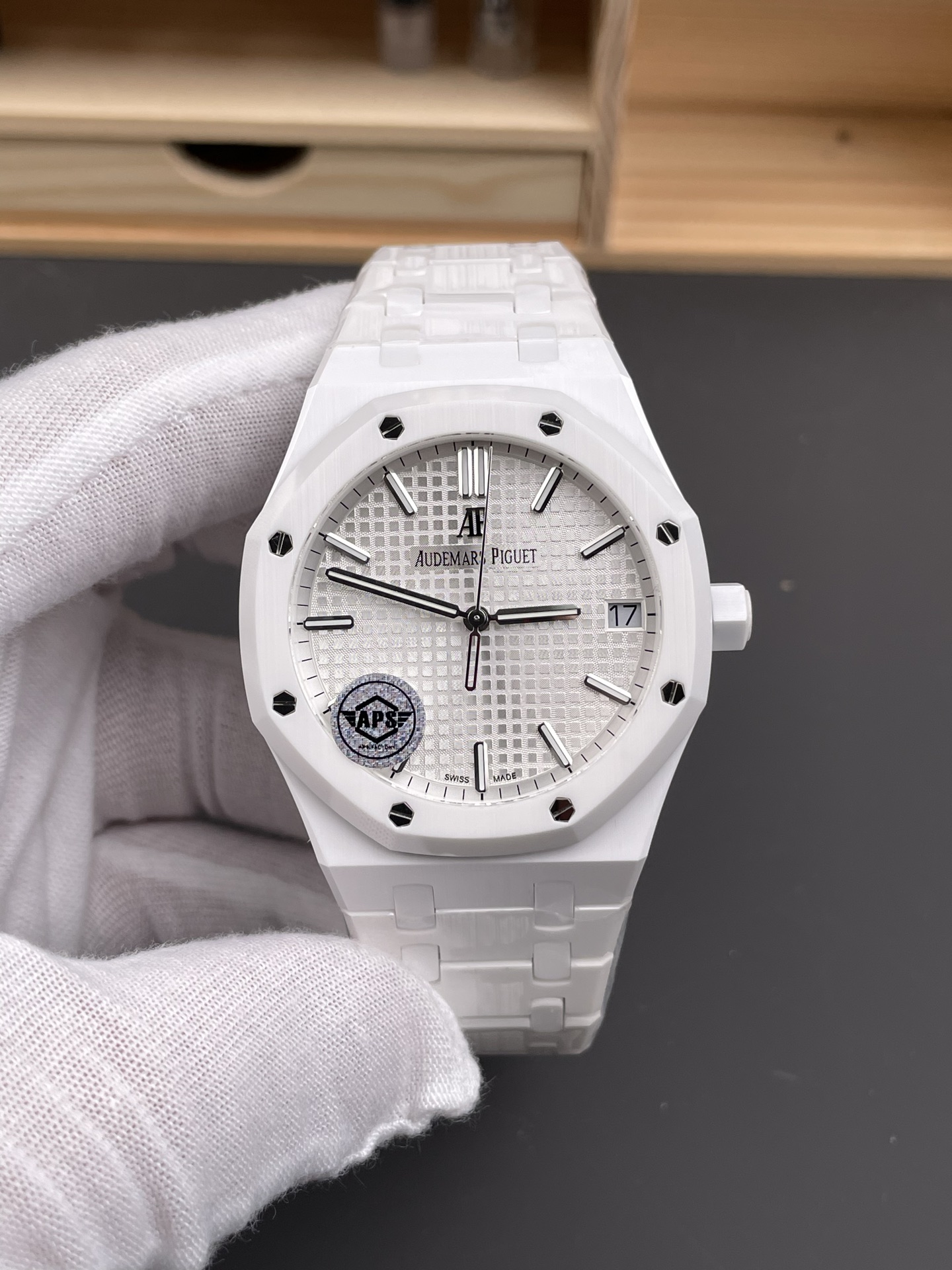 Audemars Piguet Royal Oak 15500 White Ceramic Super Clone Watch - view 3