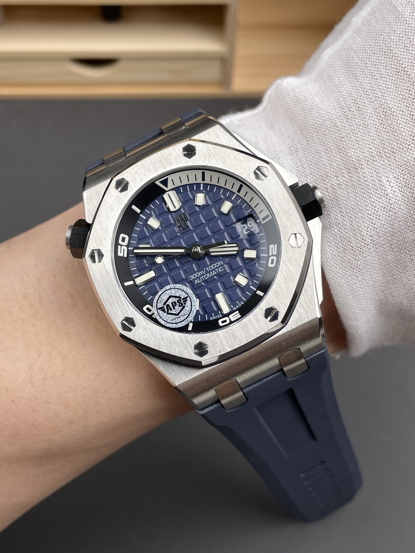 Audemars Piguet Royal Oak Offshore 1:1 Ultimate Swiss Super Clone Watch Blue Dial Cal.4308 Movement - view 10