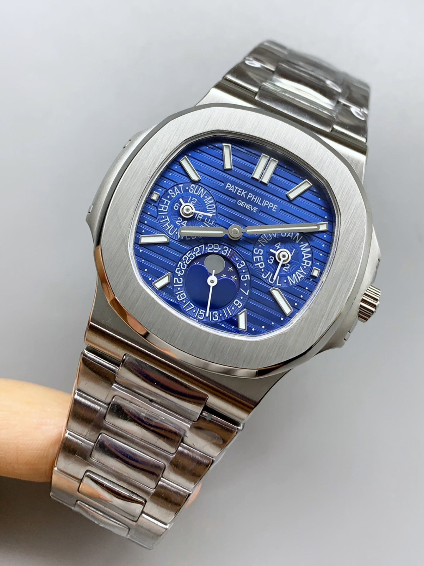Patek Philippe Nautilus 5740 Perpetual Calendar Stainless Steel Purple Dial Swiss Super Clone Watch - view 3