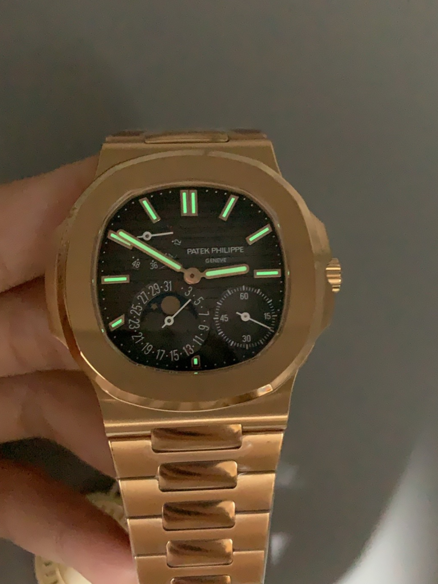 Patek Philippe Nautilus 5712/R 1:1 Quality Swiss Super Clone Watch in Brown Dial Gold Strap - view 10