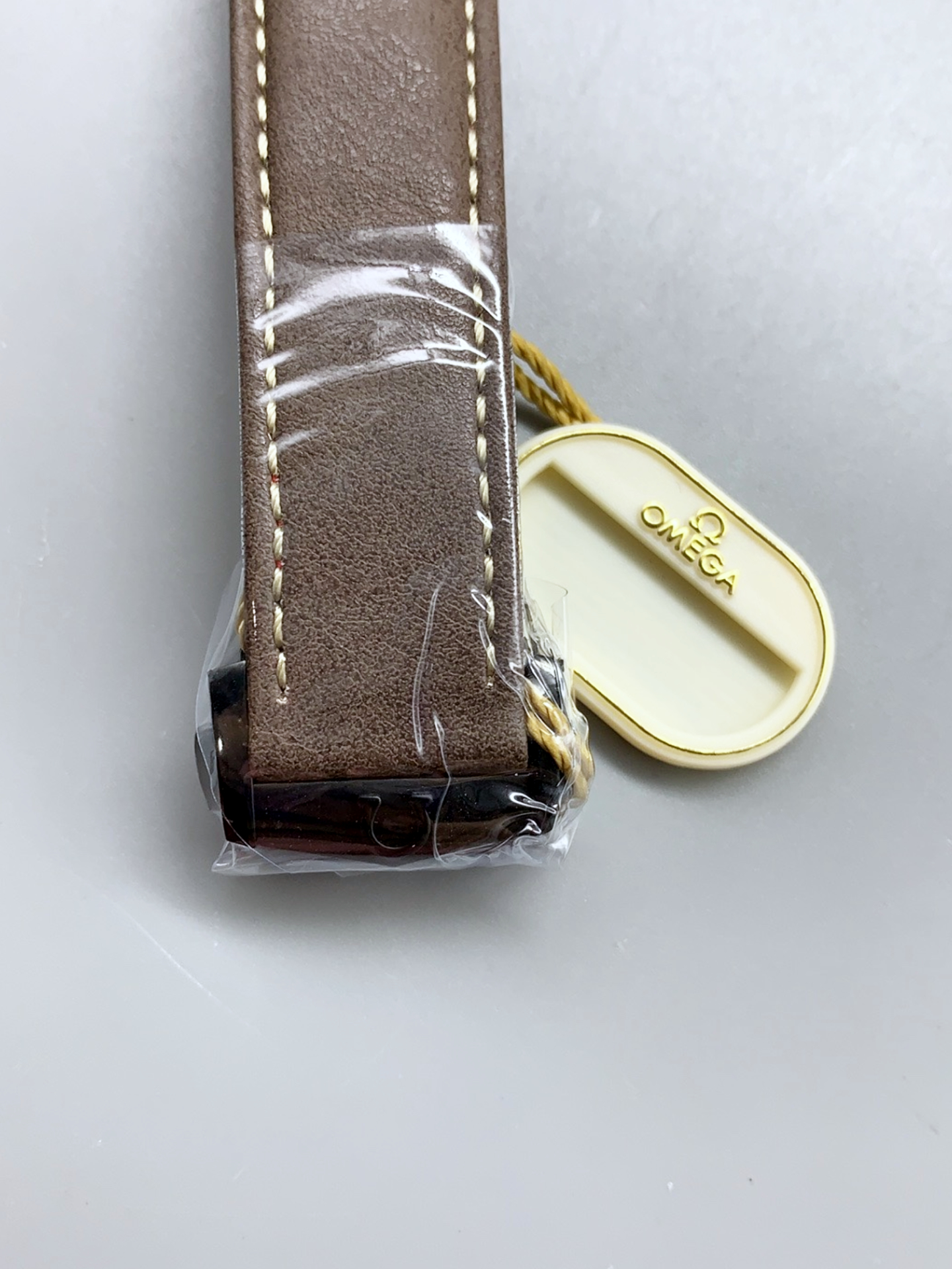 Omega Speedmaster Dark Side of the Moon Brown Strap - 1:1 Superclone Super Clone Watch - view 9