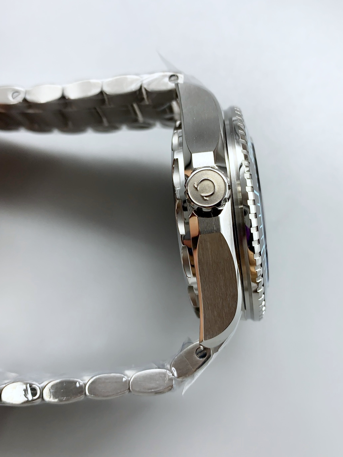 Omega Seamaster Planet Ocean 600M Ultra Deep Edition 45.50mm 1:1 Mirror Super Clone Watch - view 6