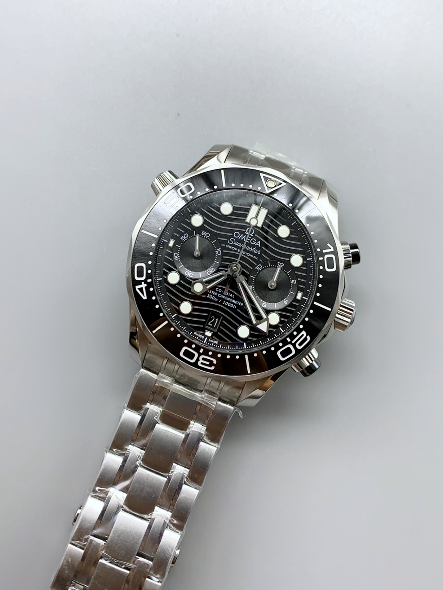 Omega Seamaster Co-Axial Master Chronograph Stainless Steel Casing and Strap 44MM 1:1 Mirror Super Clone - view 4