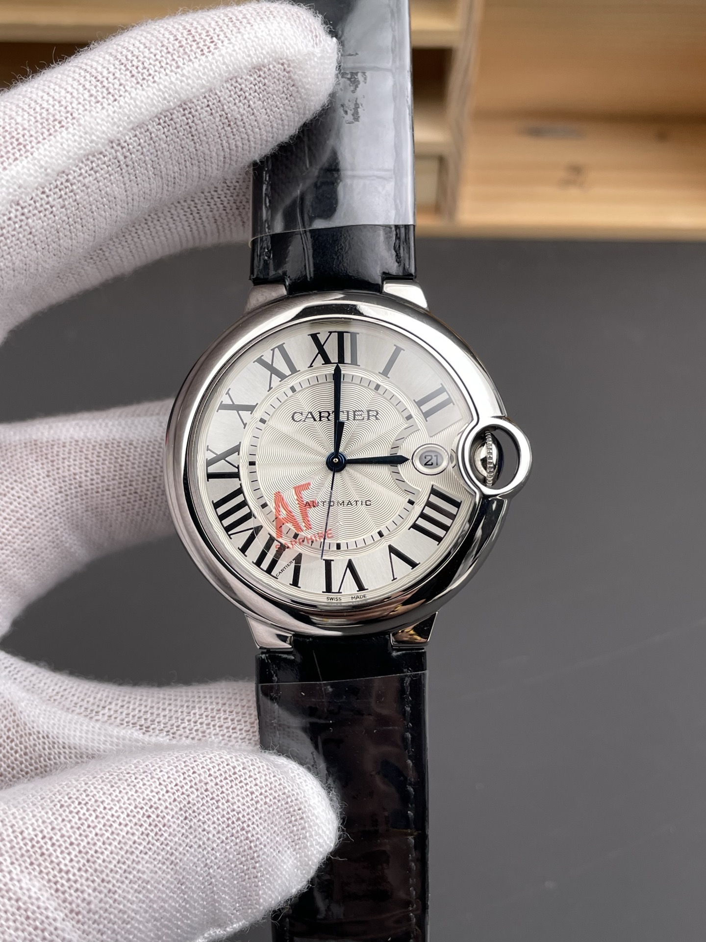 Ballon De Cartier Swiss Automatic 1:1 Mirror Quality 42MM in Steel Casing - Super Clone Watch - view 3