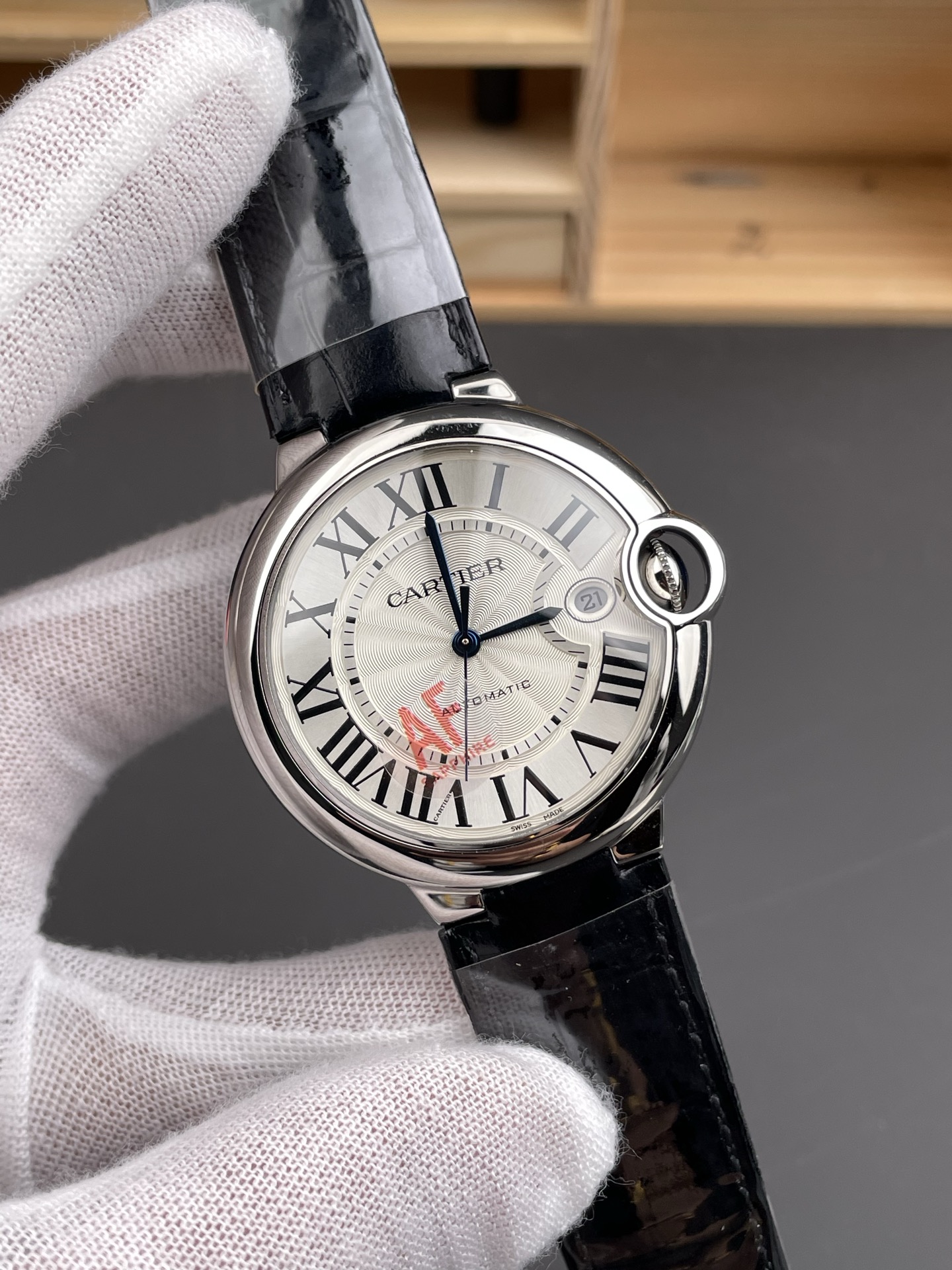 Ballon De Cartier Swiss Automatic 1:1 Mirror Quality 42MM in Steel Casing - Super Clone Watch - view 4