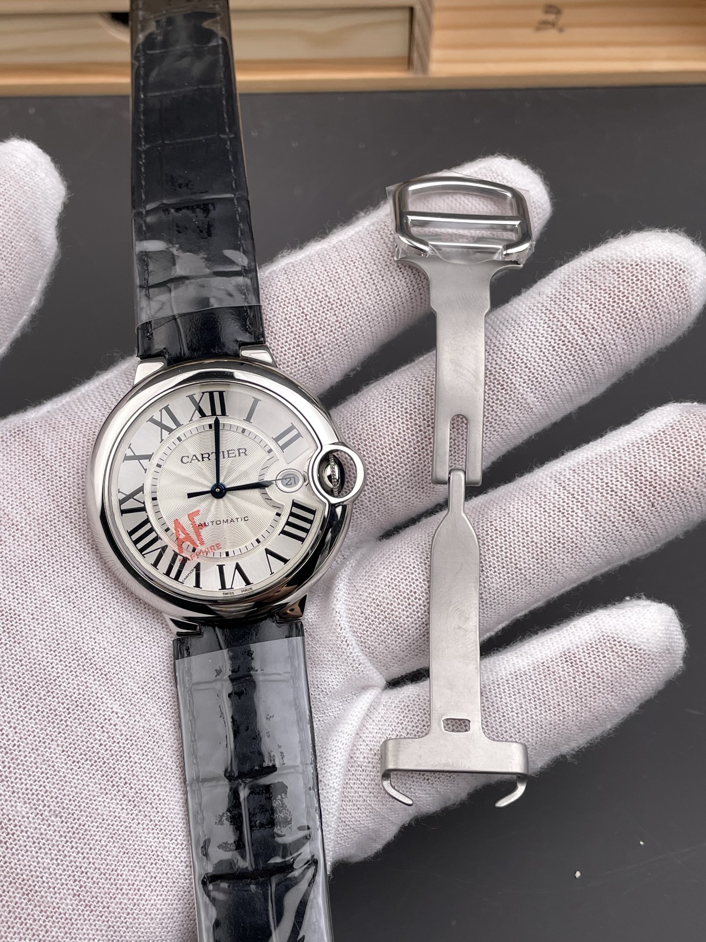 Ballon De Cartier Swiss Automatic 1:1 Mirror Quality 42MM in Steel Casing - Super Clone Watch - view 5