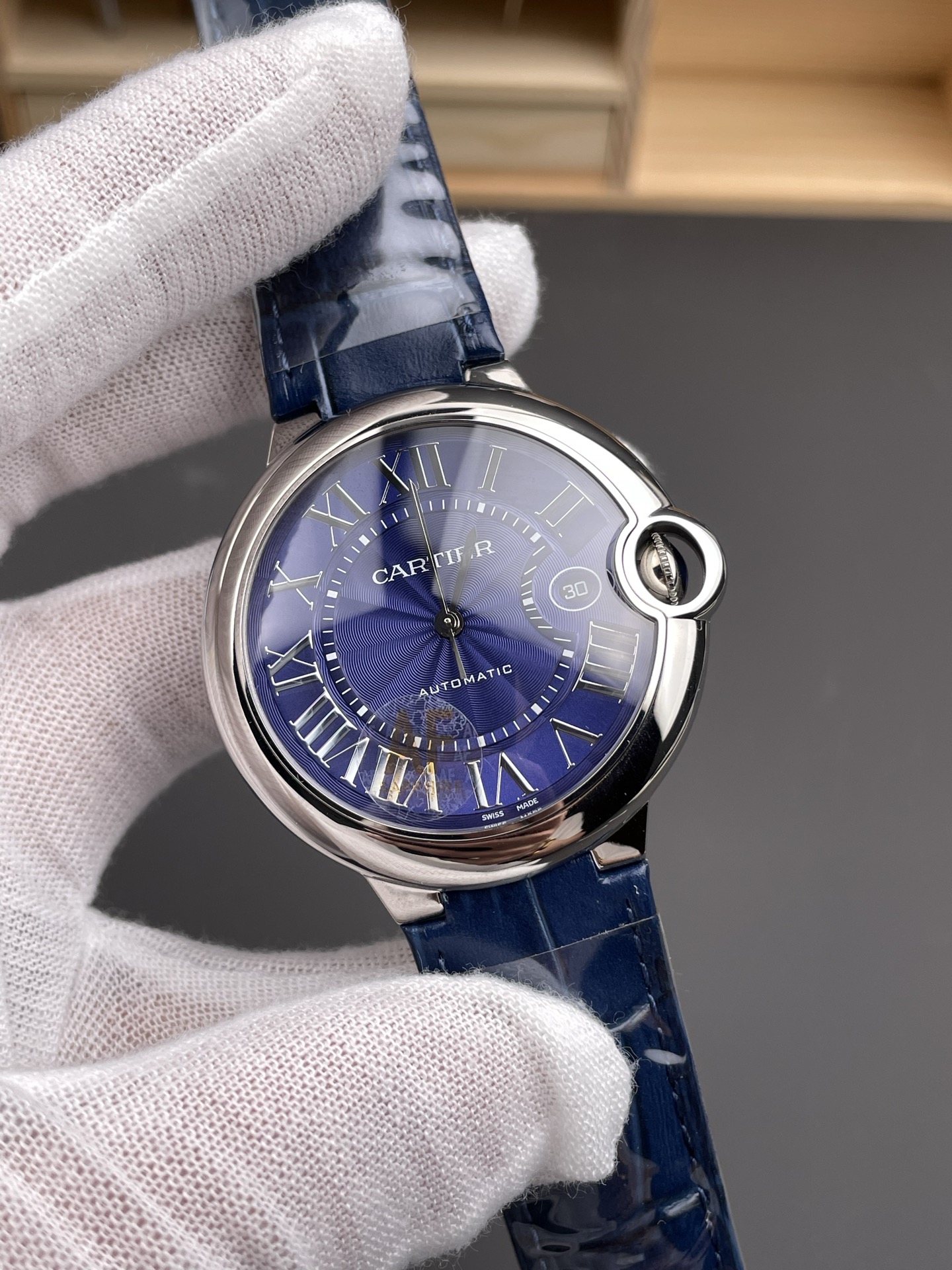 Ballon De Cartier Swiss Automatic 1:1 Mirror Quality 33MM in Stainless Steel Casing - Super Clone Watch - view 3