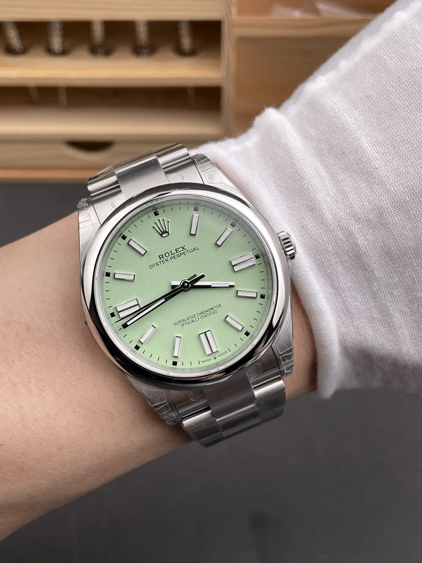 Rolex Oyster Perpetual 41mm - Cal. 3230 Movement, Avocado Green Dial, 904L Steel, Top-Tier 1:1 Super Clone - view 12