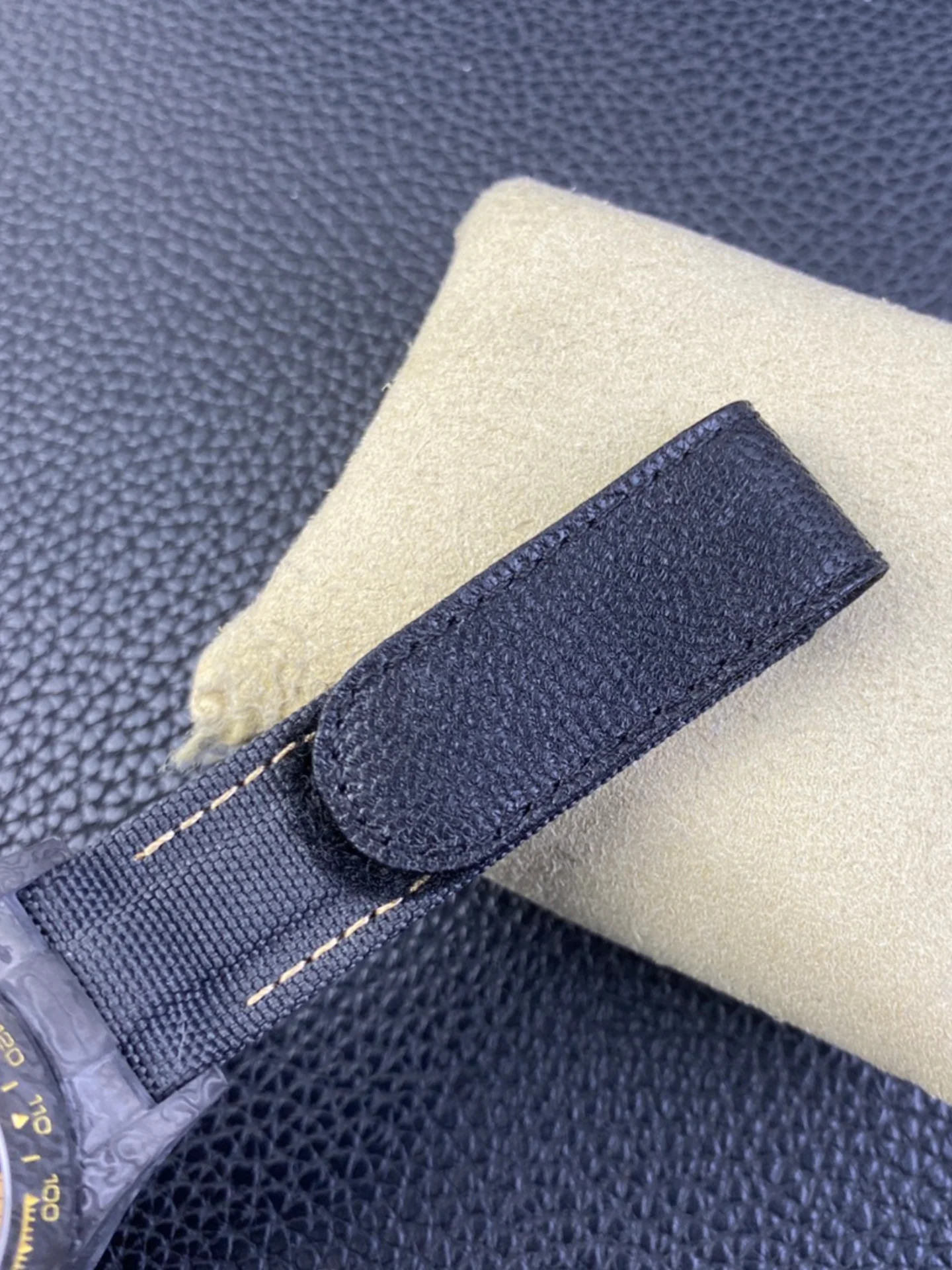 Rolex Cosmograph Daytona DiW CREAM INVERT GOLD Edition Carbon Fiber Super Clone Watch - view 9