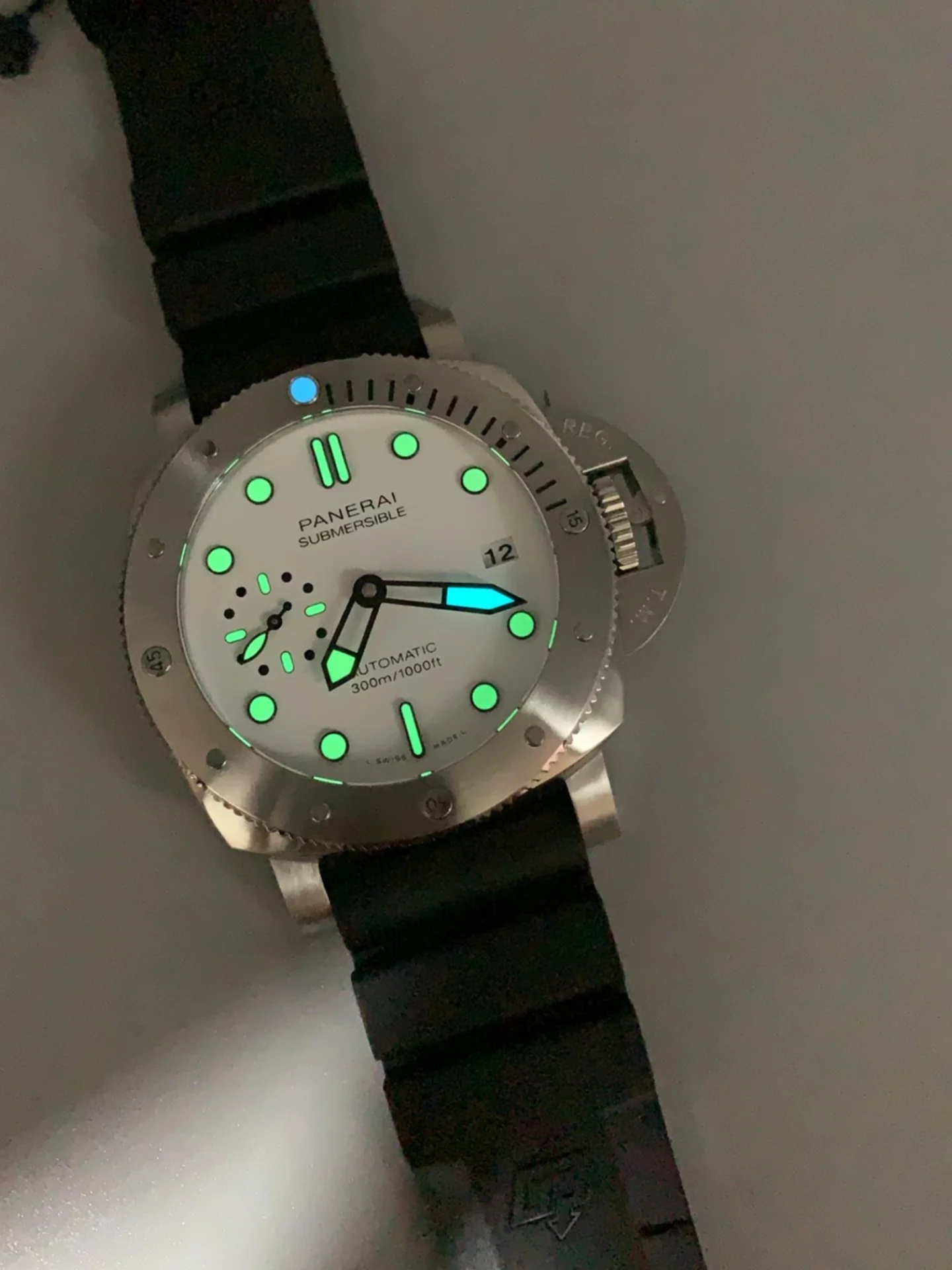 Panerai Submersible Bianco PAM2223 1:1 42MM 1:1 Mirror Super Clone Watch - view 10