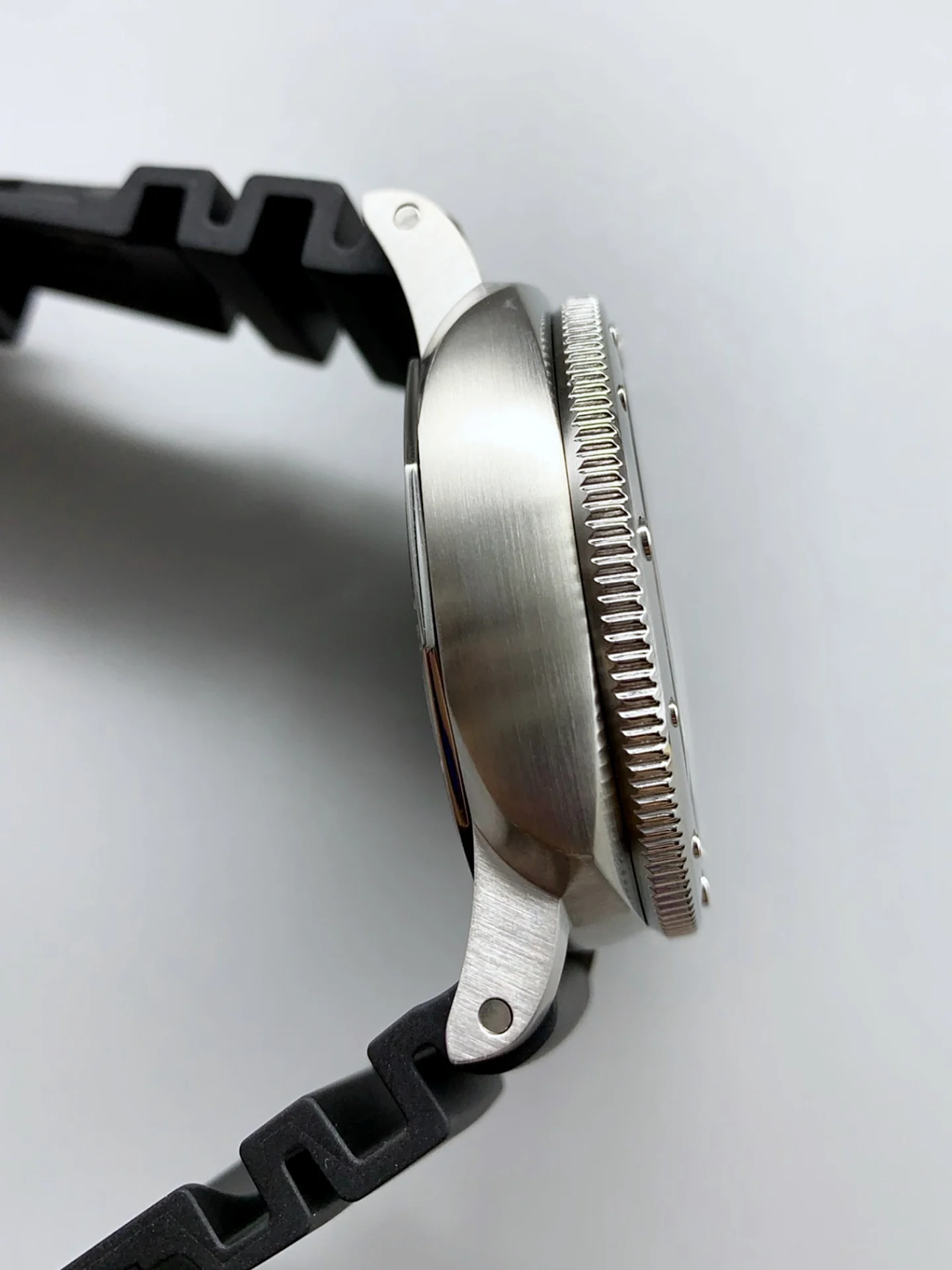 Panerai Submersible Bianco PAM2223 1:1 42MM 1:1 Mirror Super Clone Watch - view 7