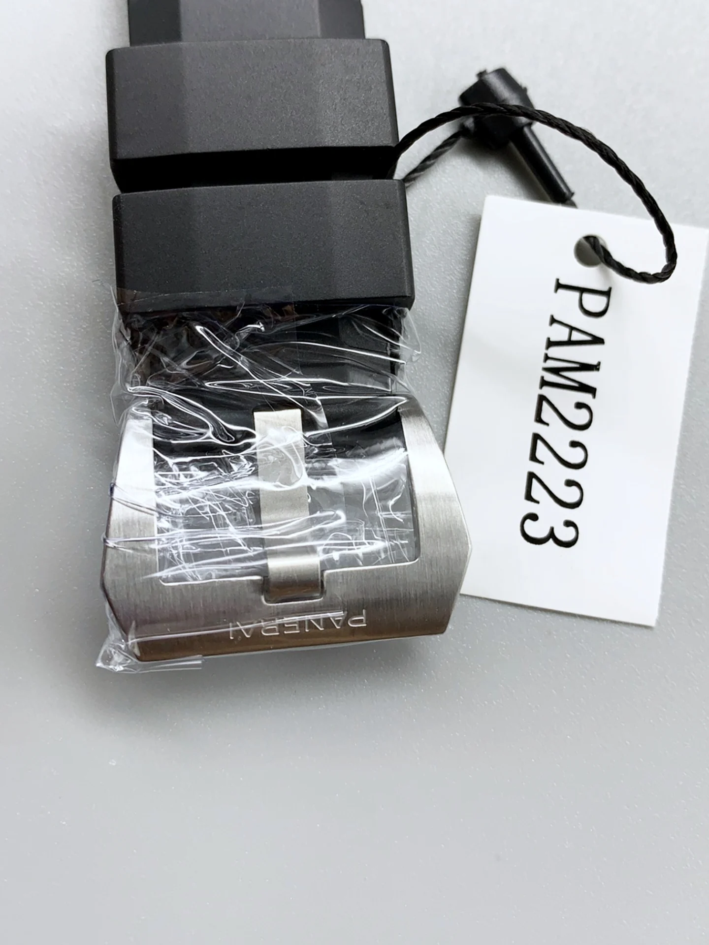 Panerai Submersible Bianco PAM2223 1:1 42MM 1:1 Mirror Super Clone Watch - view 9
