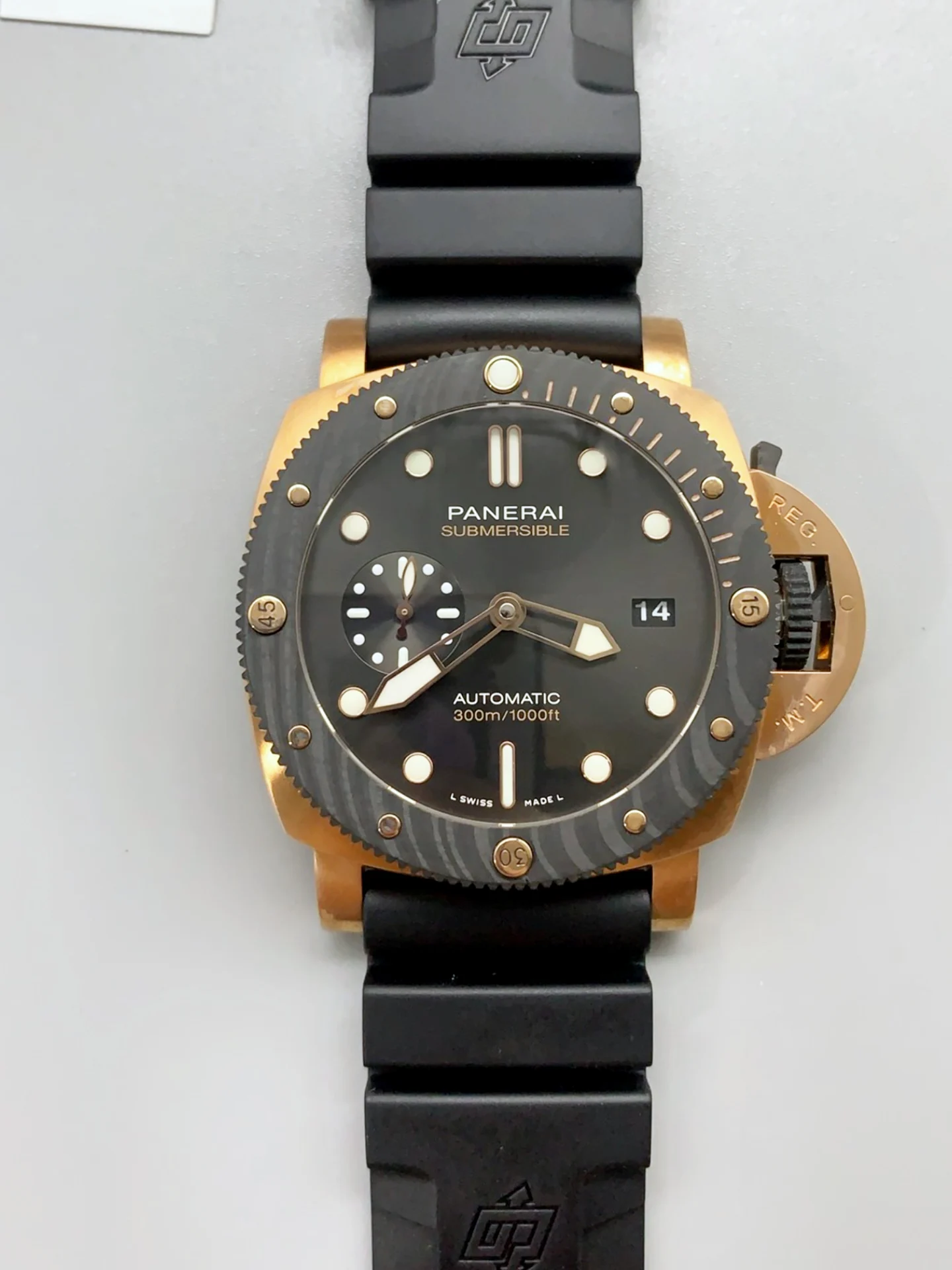 Panerai PAM01070 Submersible GOLDTEC OROCARBO - 44MM 1:1 Mirror Super Clone - view 2
