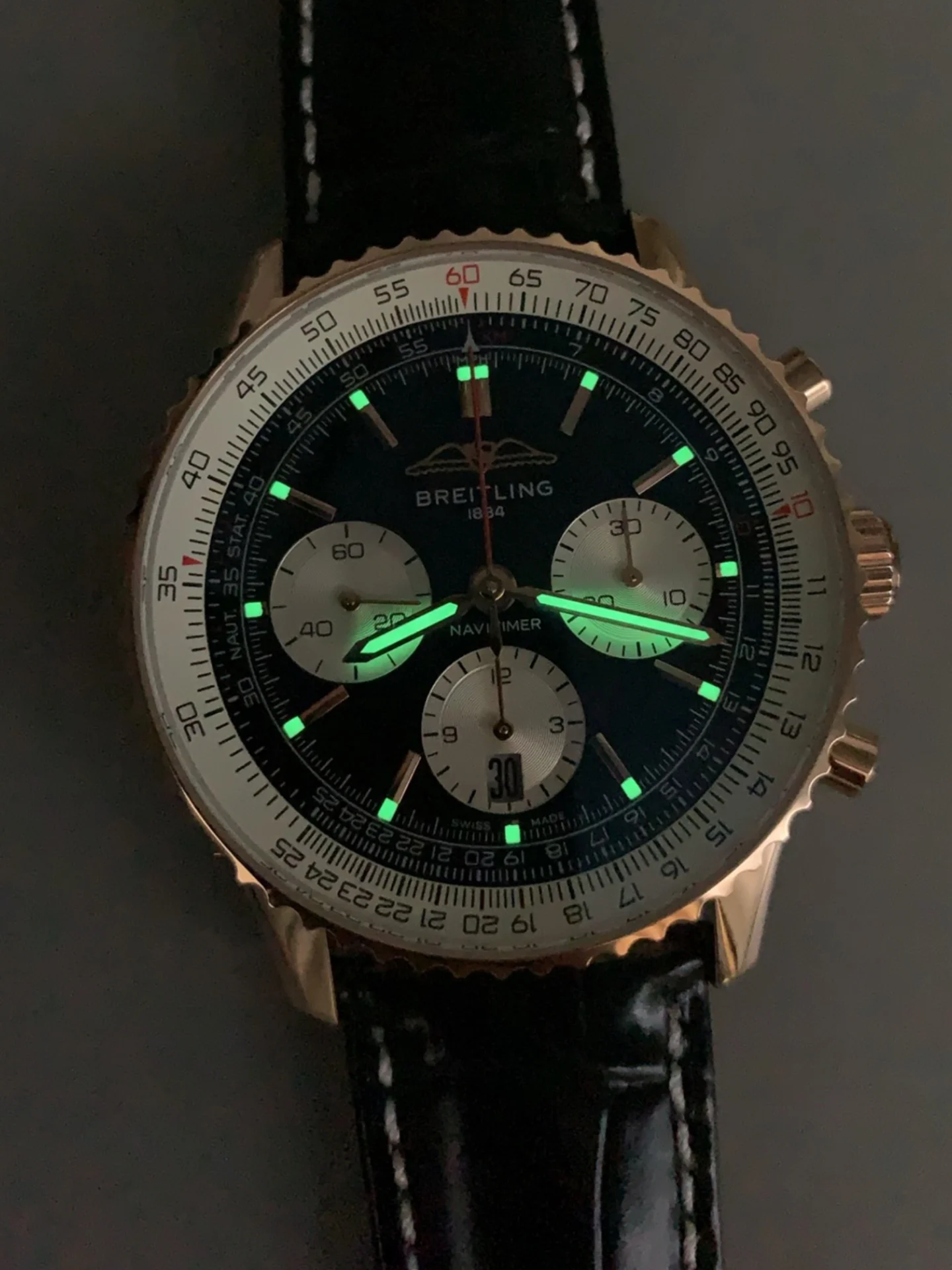 Breitling Navitimer B01 Chronograph 43 (Black Dial) - 18K Rose Gold Case, Top-Tier Swiss 1:1 Super Clone - view 10