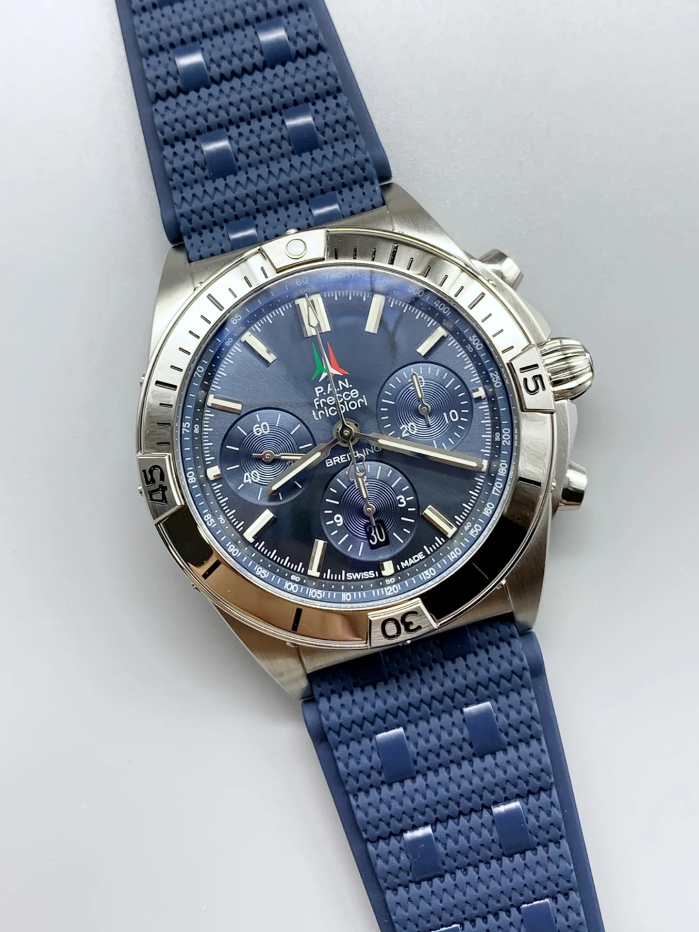 Breitling Chronomat B01 42 Edition Swiss 904L Steel Casing Blue Dial 1:1 Mirror Super Clone Watch - view 4