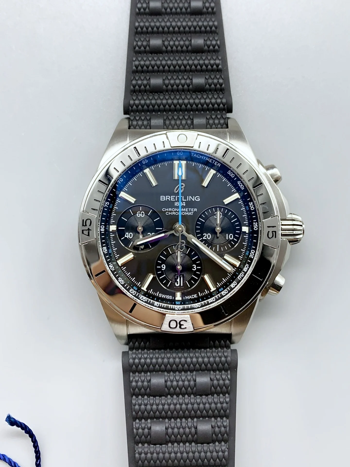 Breitling Chronomat B01 42 Series - Swiss 904L Steel Case, Black Dial - 1:1 Top-Tier Super Clone Watch - view 2
