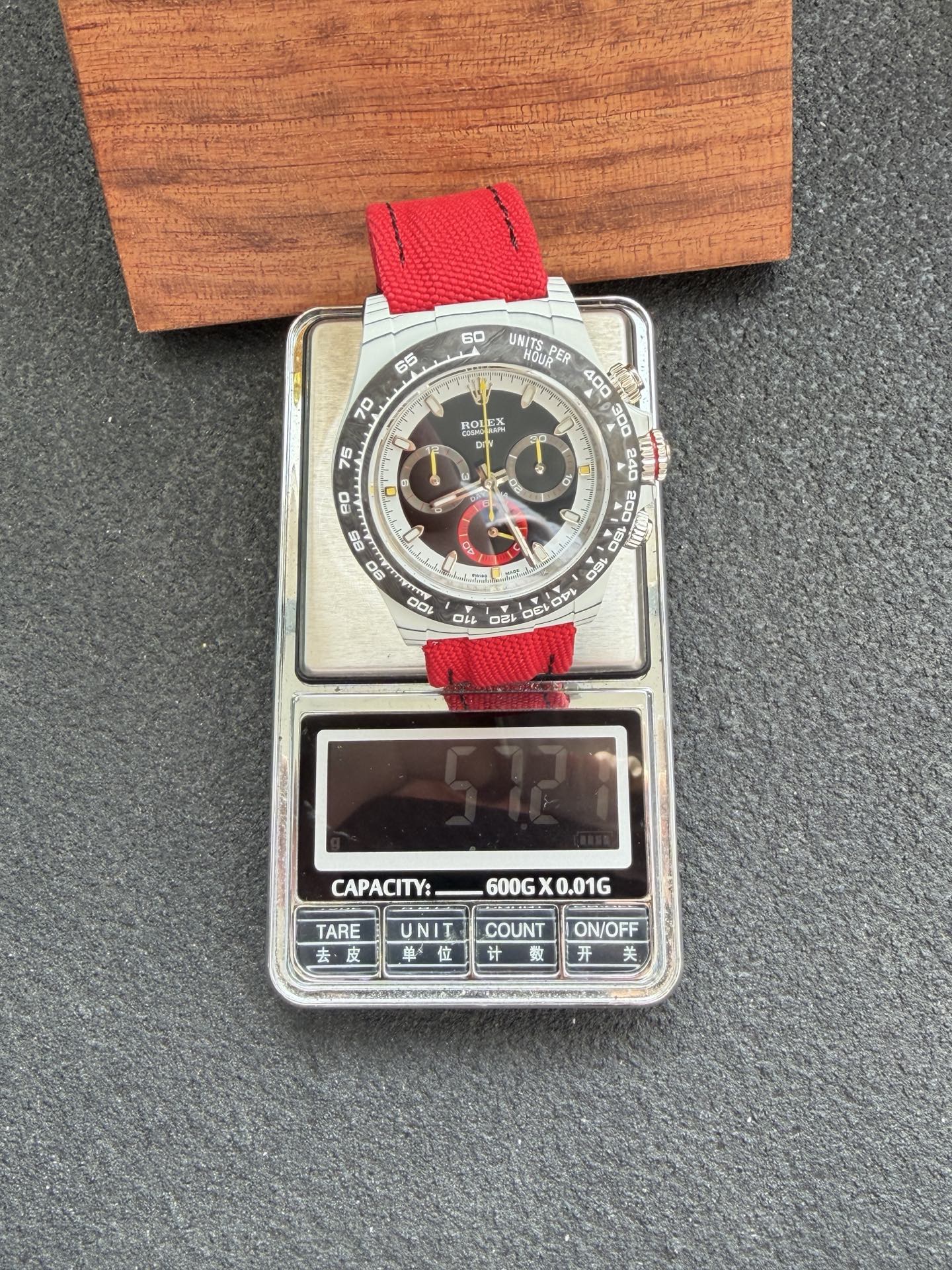 Rolex Daytona DiW Quantum Racer CarboQuartz Super Clone Watch - view 9
