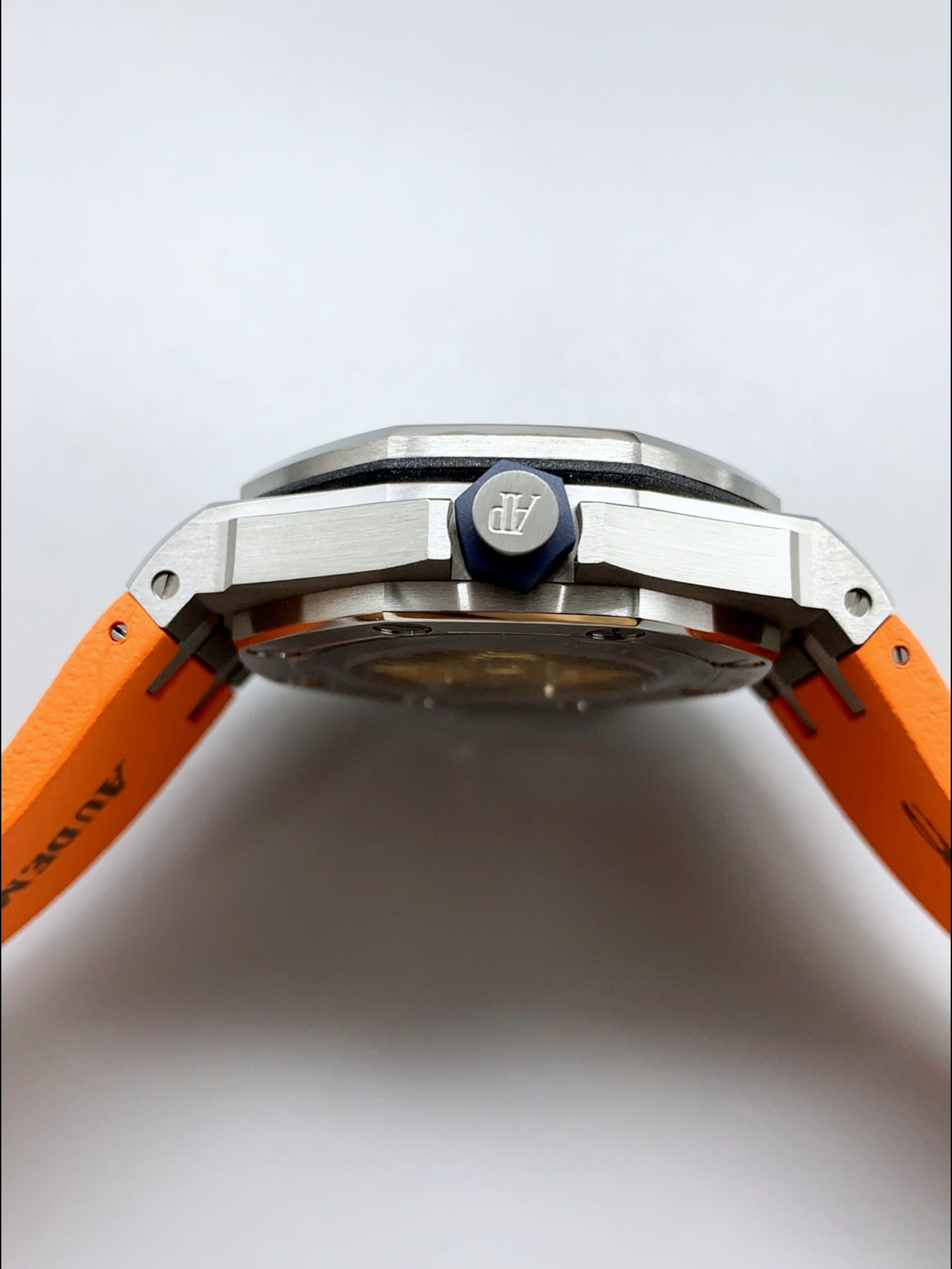 Audemars Piguet Royal Oak Diver Swiss Super Clone Orange Dial 1:1 Quality 3120 Movement 904L Steel - view 5