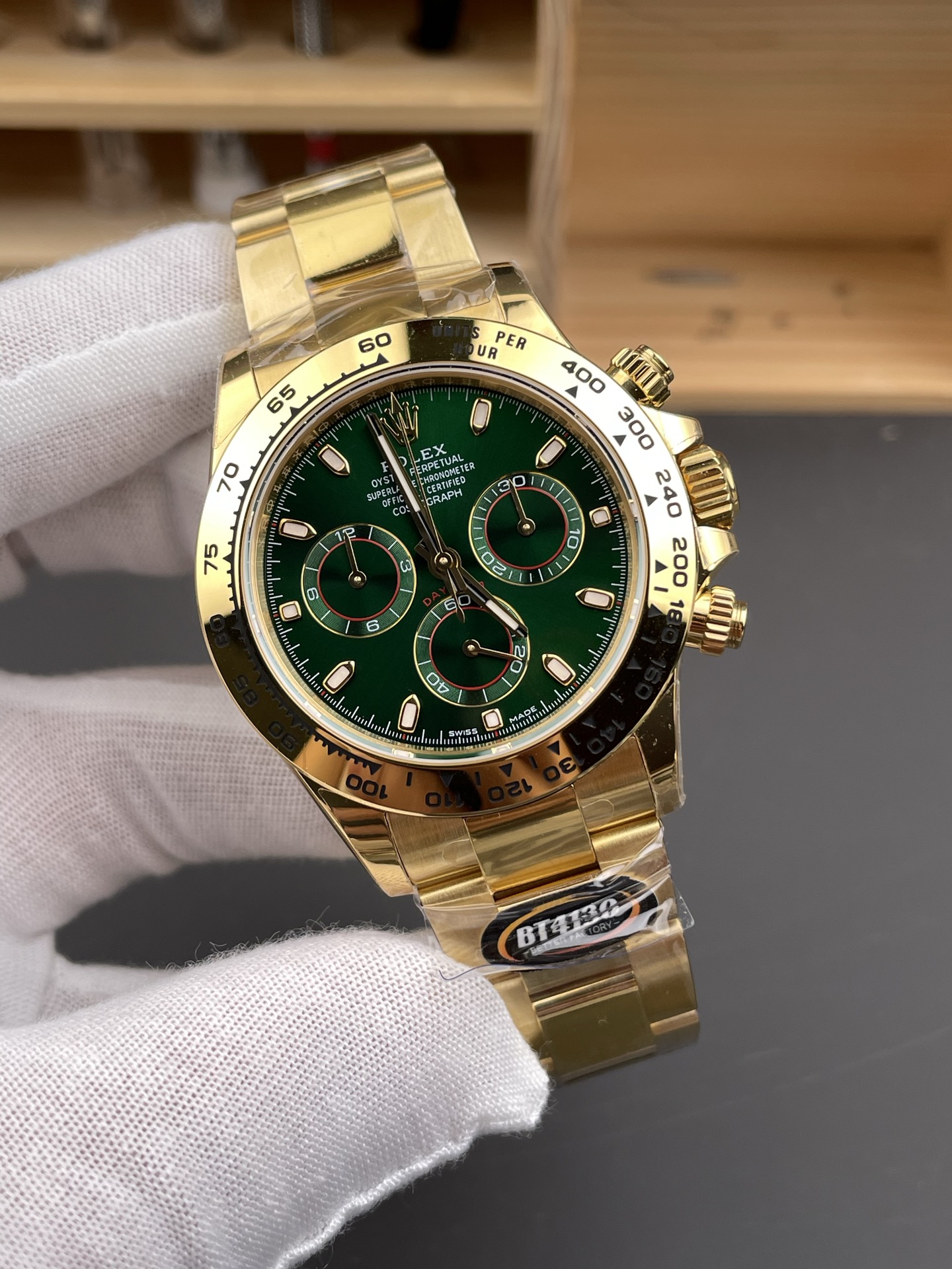 Rolex Daytona John Mayer Super Clone 116508 Yellow Gold Green Dial Cal.4130 Movement Swiss - view 3