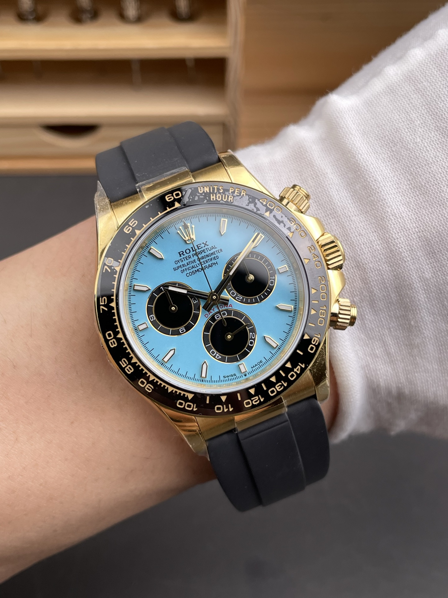 Rolex Daytona Super Clone 126518LN Yellow Gold Turquoise Dial Original Cal.4131 Movement - view 9