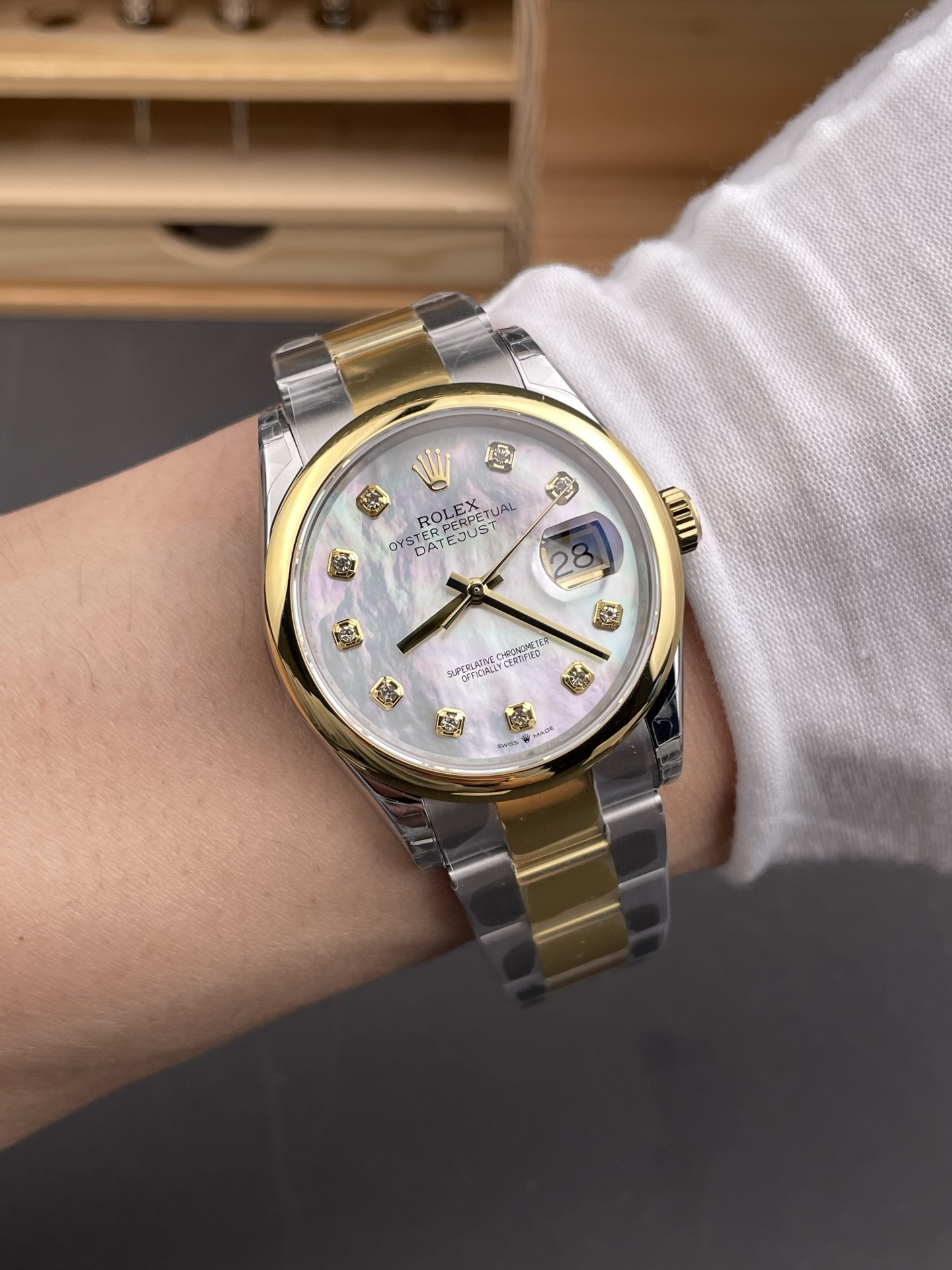 Rolex Datejust M278248 31mm Swiss Super Clone (Two-Tone Gold) - White Mother-of-Pearl Dial, 1:1 Top-Tier Quality - view 10