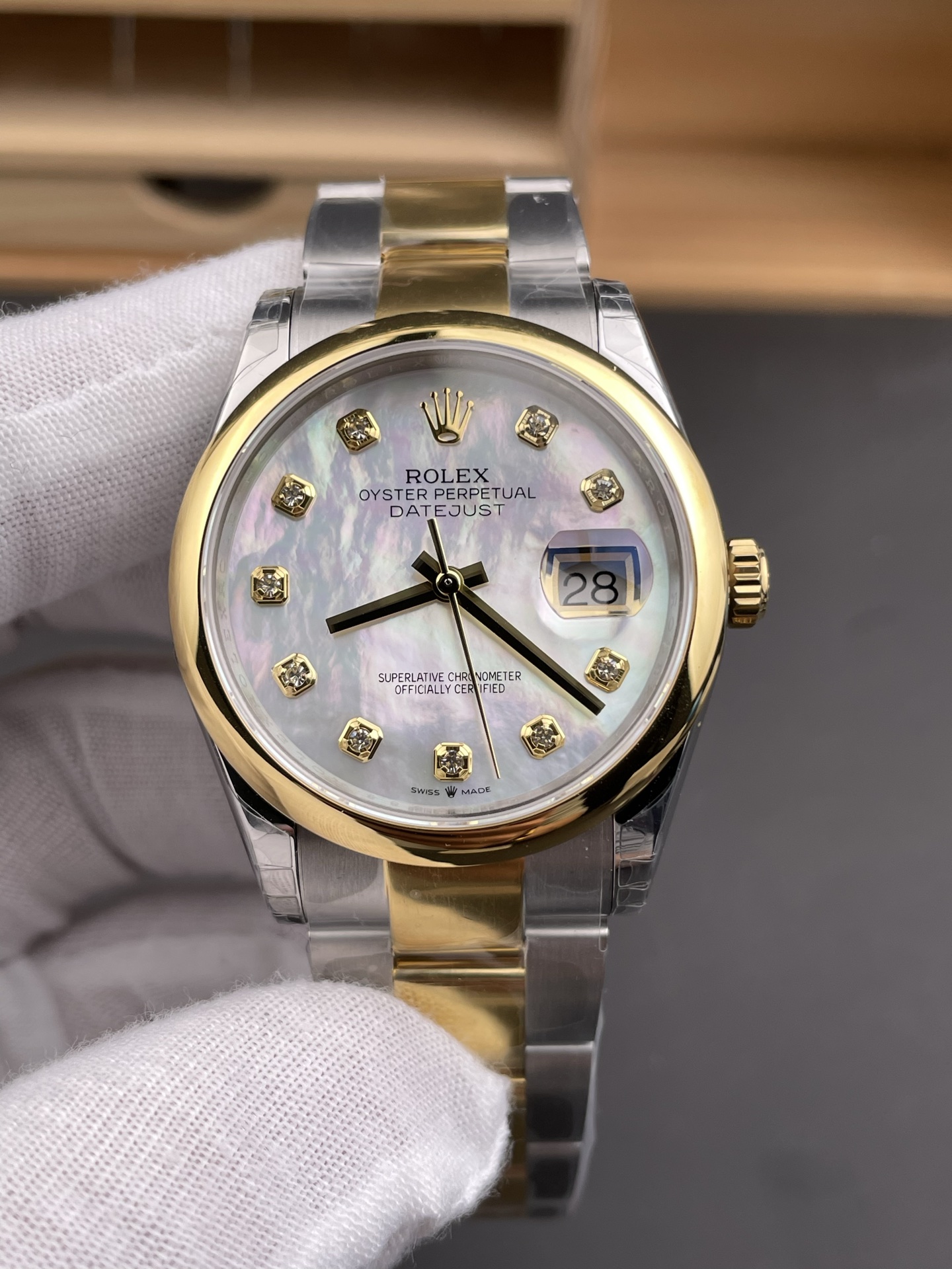 Rolex Datejust M278248 31mm Swiss Super Clone (Two-Tone Gold) - White Mother-of-Pearl Dial, 1:1 Top-Tier Quality - view 3