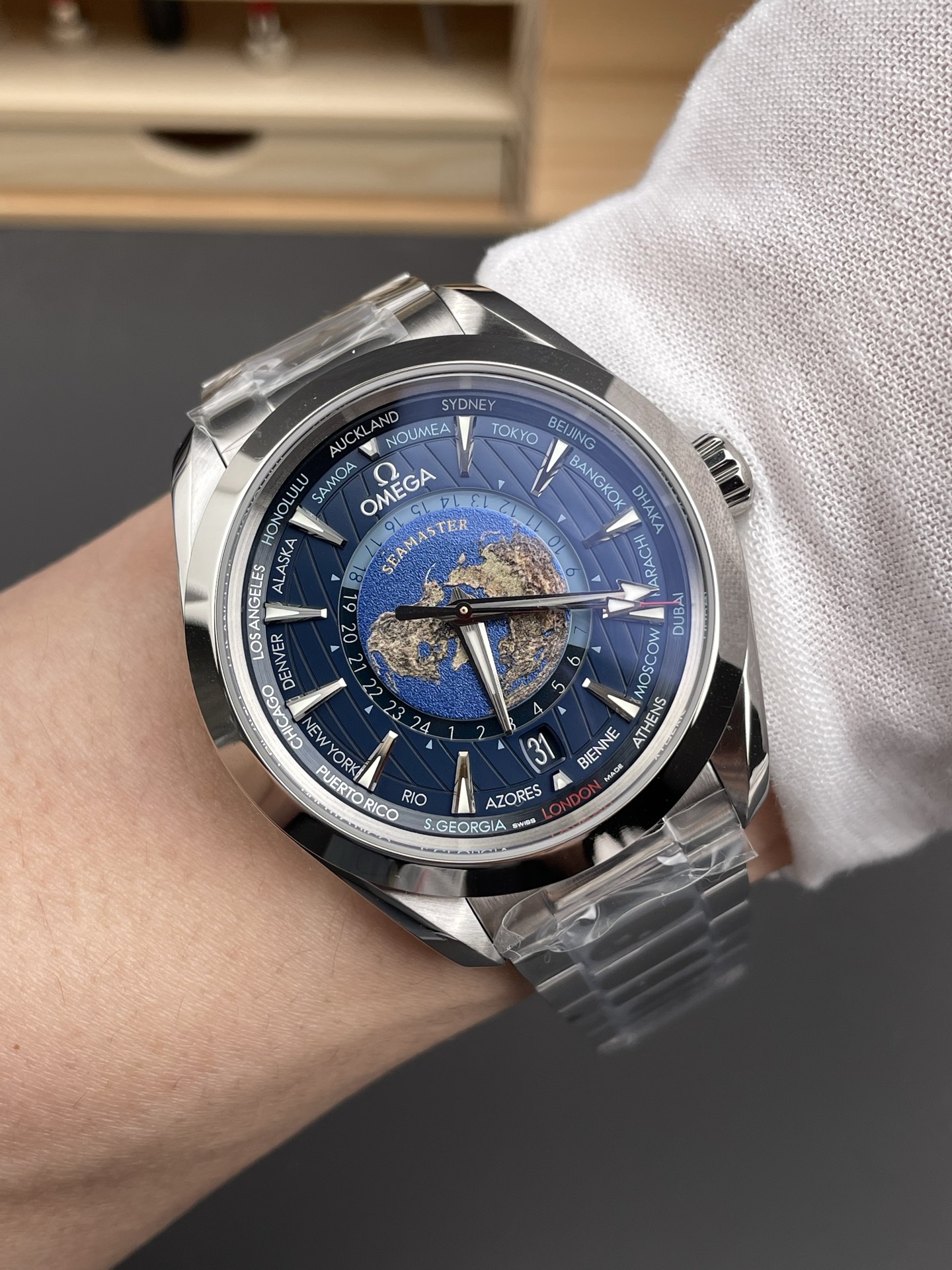 Omega Aqua Terra 150M Wolrd Timer 24 Blue Dial 904L Steel 1:1 Mirror Super Clone 41MM - view 10