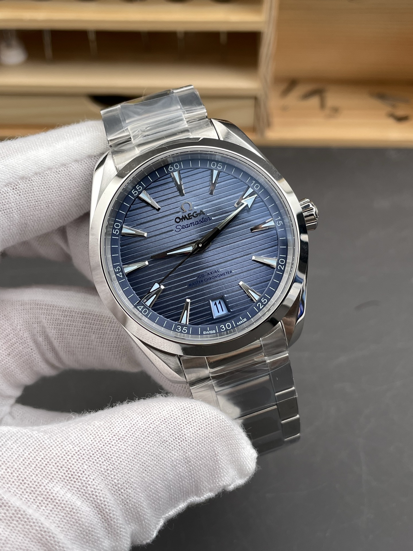 VS Factory Omega Men’s Seamaster Top-Tier Super Clone Watch - Blue Dial, Steel Bracelet (Ref. 220.10.41.21.10.001) - view 4