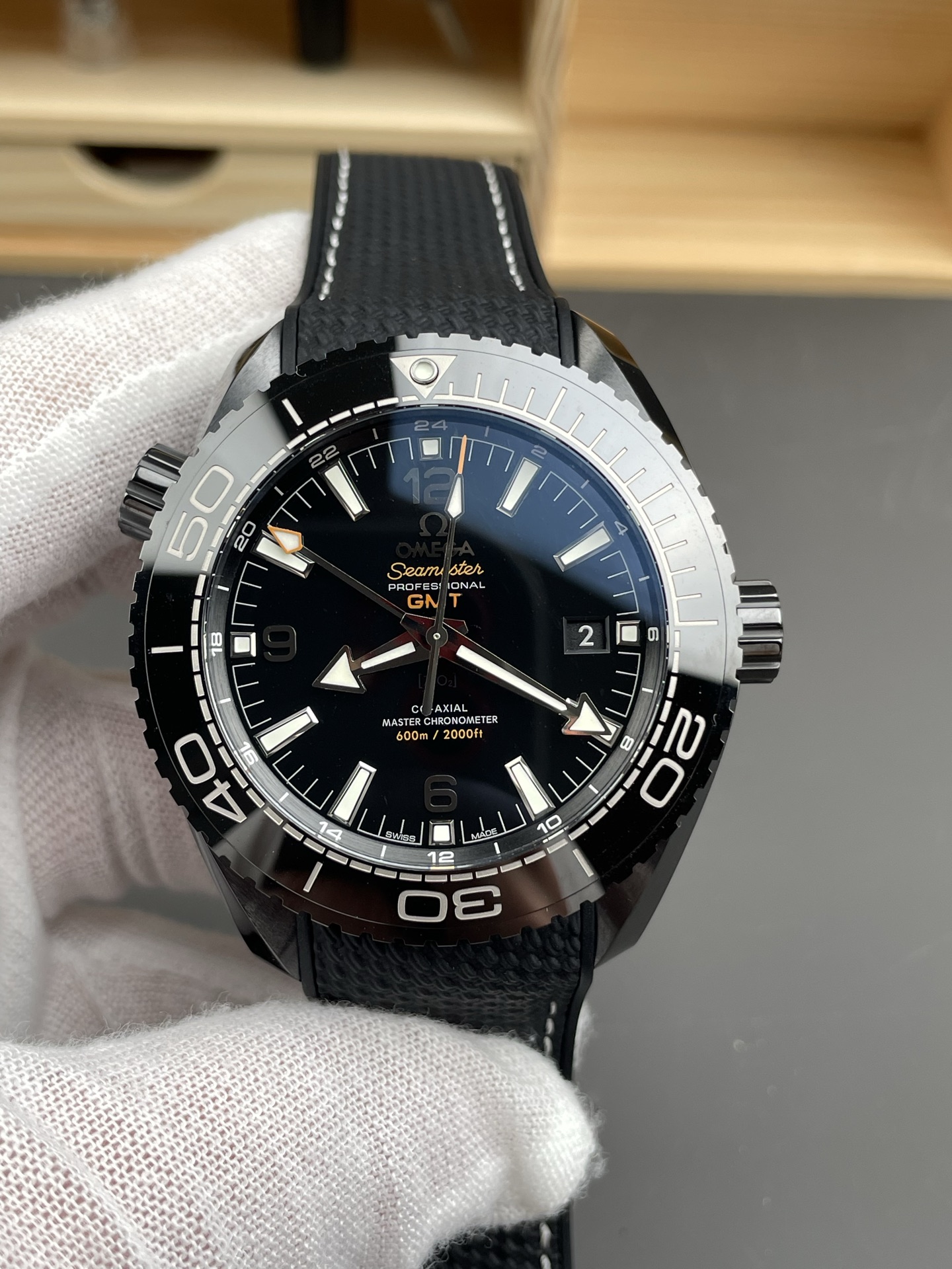 Omega Seamaster Planet Ocean Deep Black GMT 45.5MM 1:1 Mirror Super Clone Watch - view 2