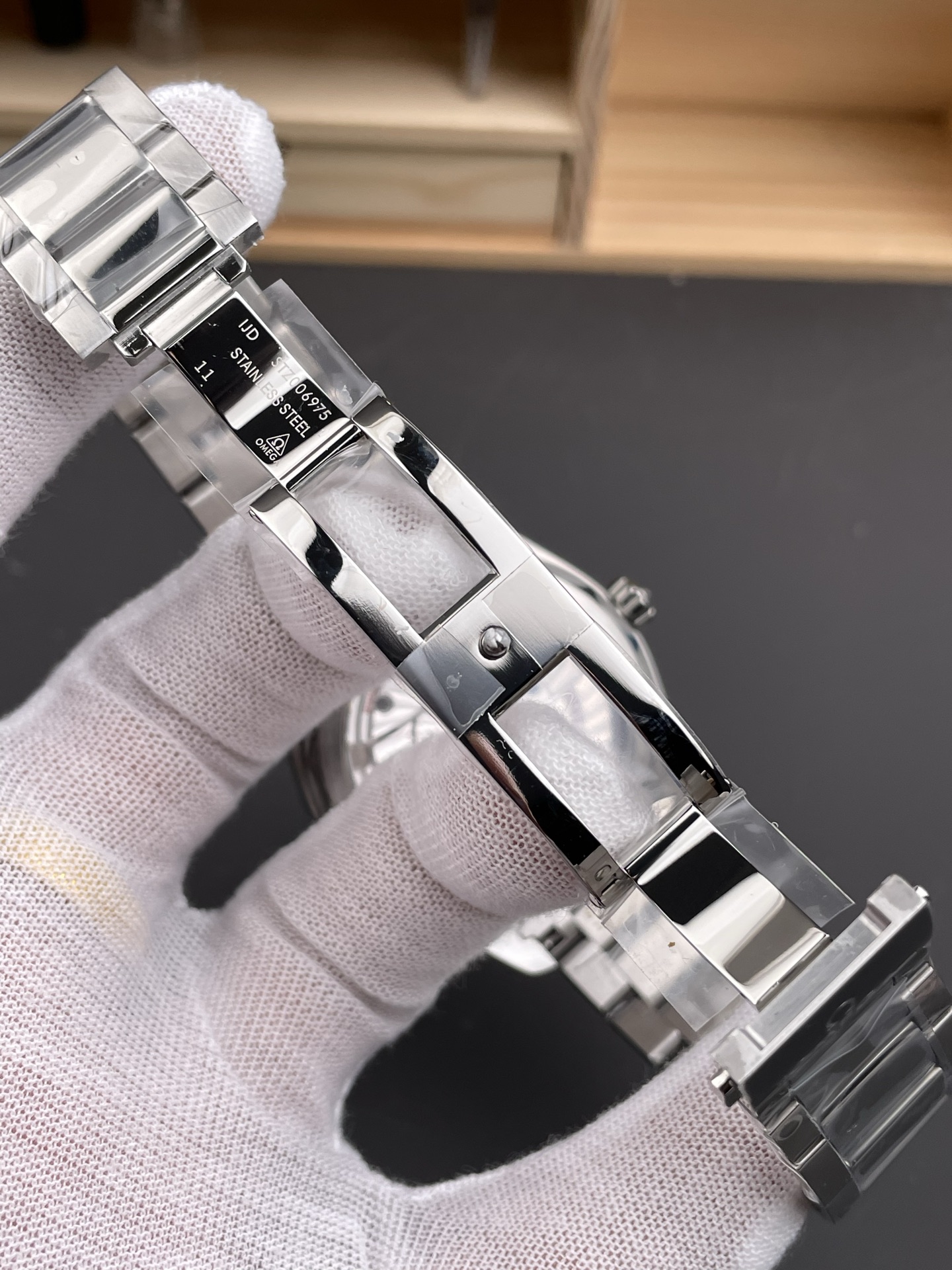 Omega Aqua Terra 150M Black Dial 904L Steel Casing 1:1 Mirror Super Clone 41MM - view 3