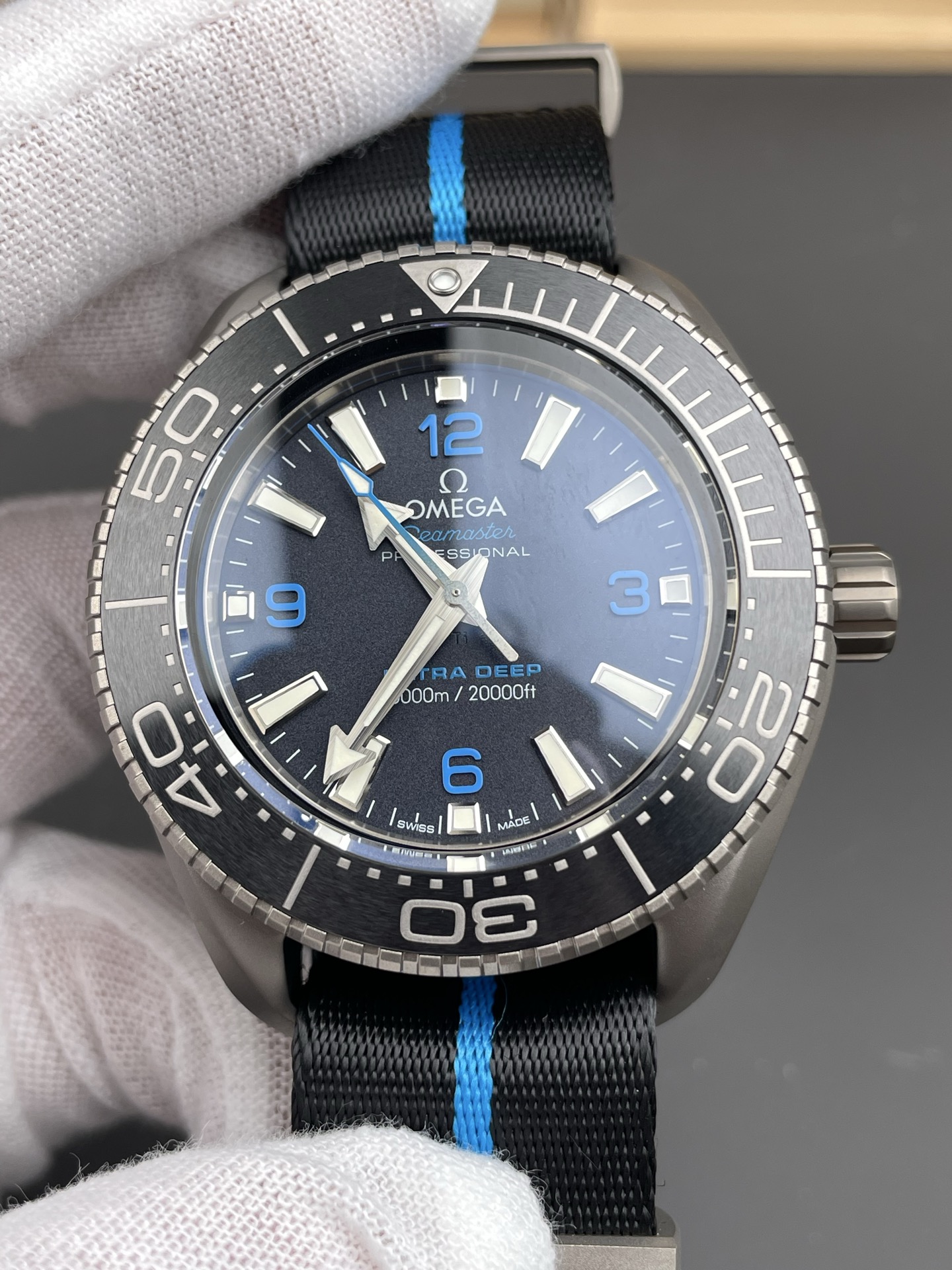 Omega Seamaster Planet Ocean 600M Ultra Deep Titanium 45.50mm 1:1 Mirror Super Clone Watch - view 3