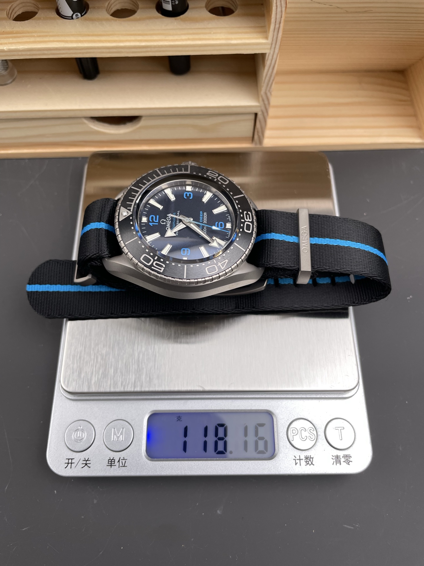 Omega Seamaster Planet Ocean 600M Ultra Deep Titanium 45.50mm 1:1 Mirror Super Clone Watch - view 7
