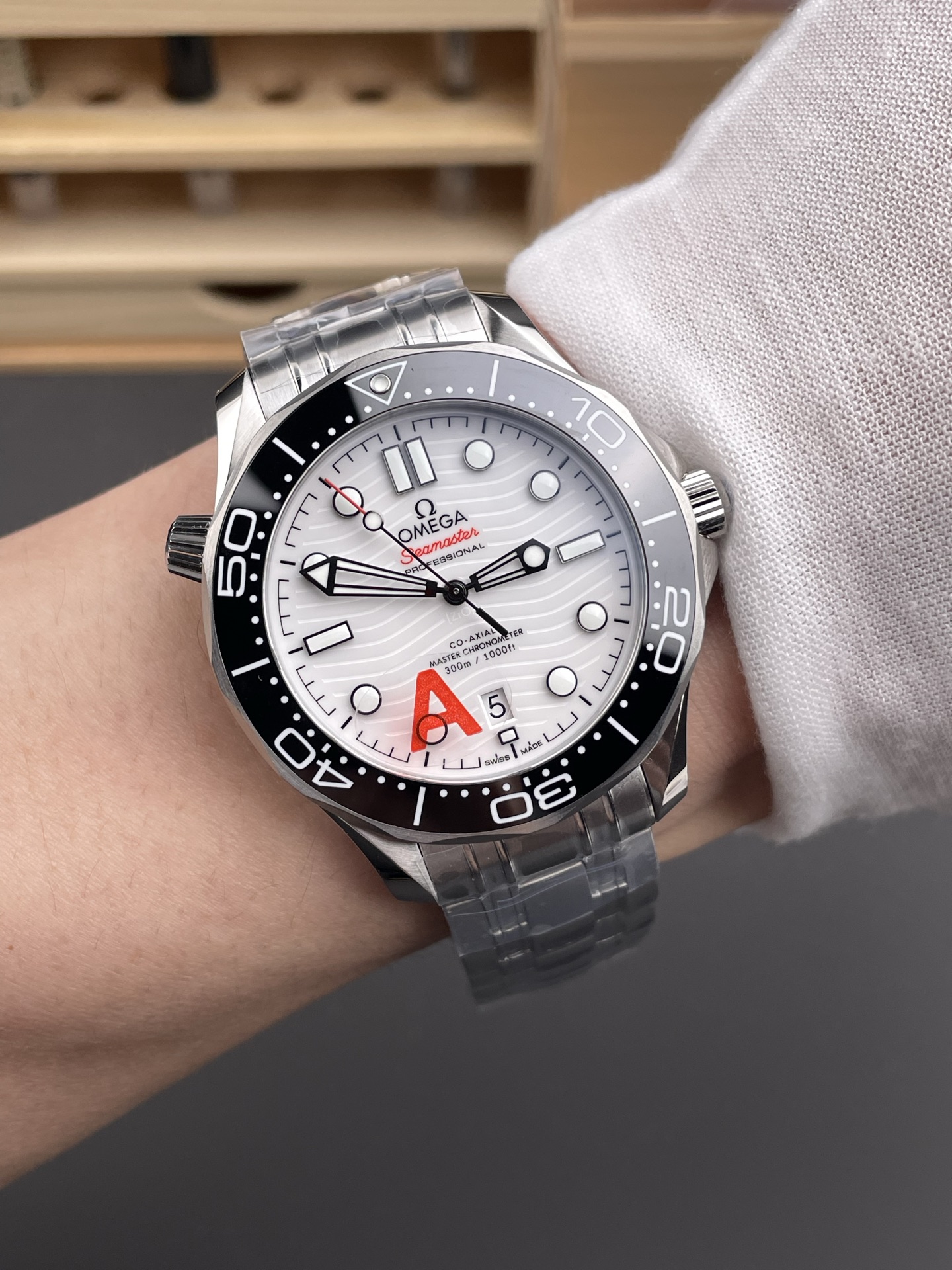 Omega Seamaster 300M Master Chronometer White Swiss 904L Steel 1:1 Mirror Super Clone Watch - view 10