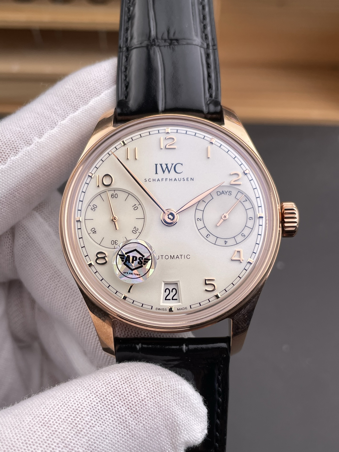 IWC Portugieser Series Top-Tier Super Clone (Swiss 1:1 Mirror-Grade) Watch - White Dial, Rose Gold Case - view 2