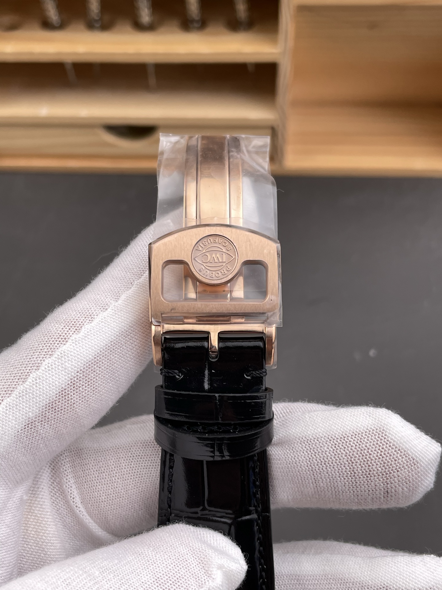 IWC Portugieser Series Top-Tier Super Clone (Swiss 1:1 Mirror-Grade) Watch - White Dial, Rose Gold Case - view 9
