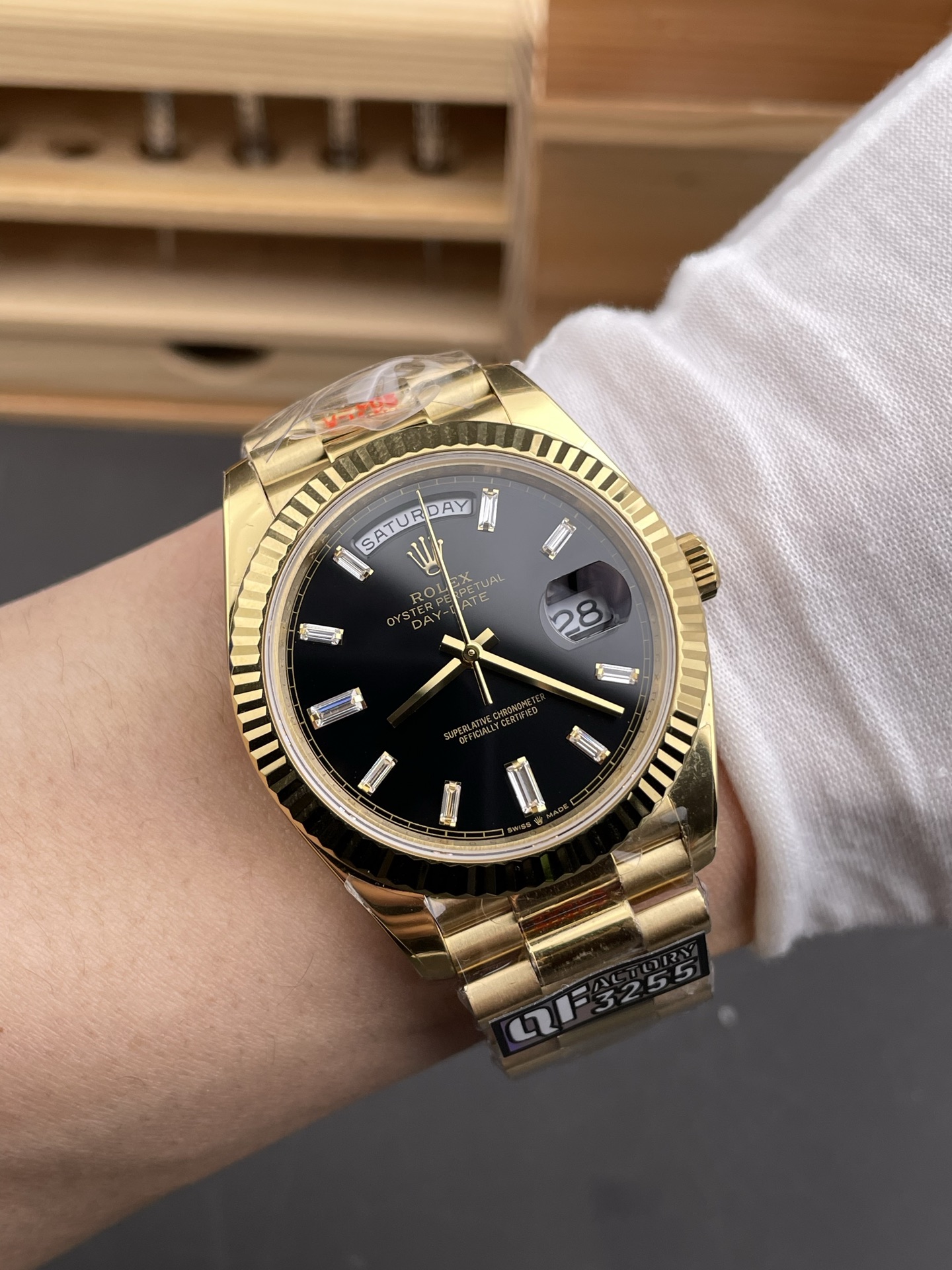 Rolex Day Date Presidential 18K Yellow Gold Watch 40MM - Black Dial 1:1 Mirror Quality(189g) - Super Clone Watch - view 11