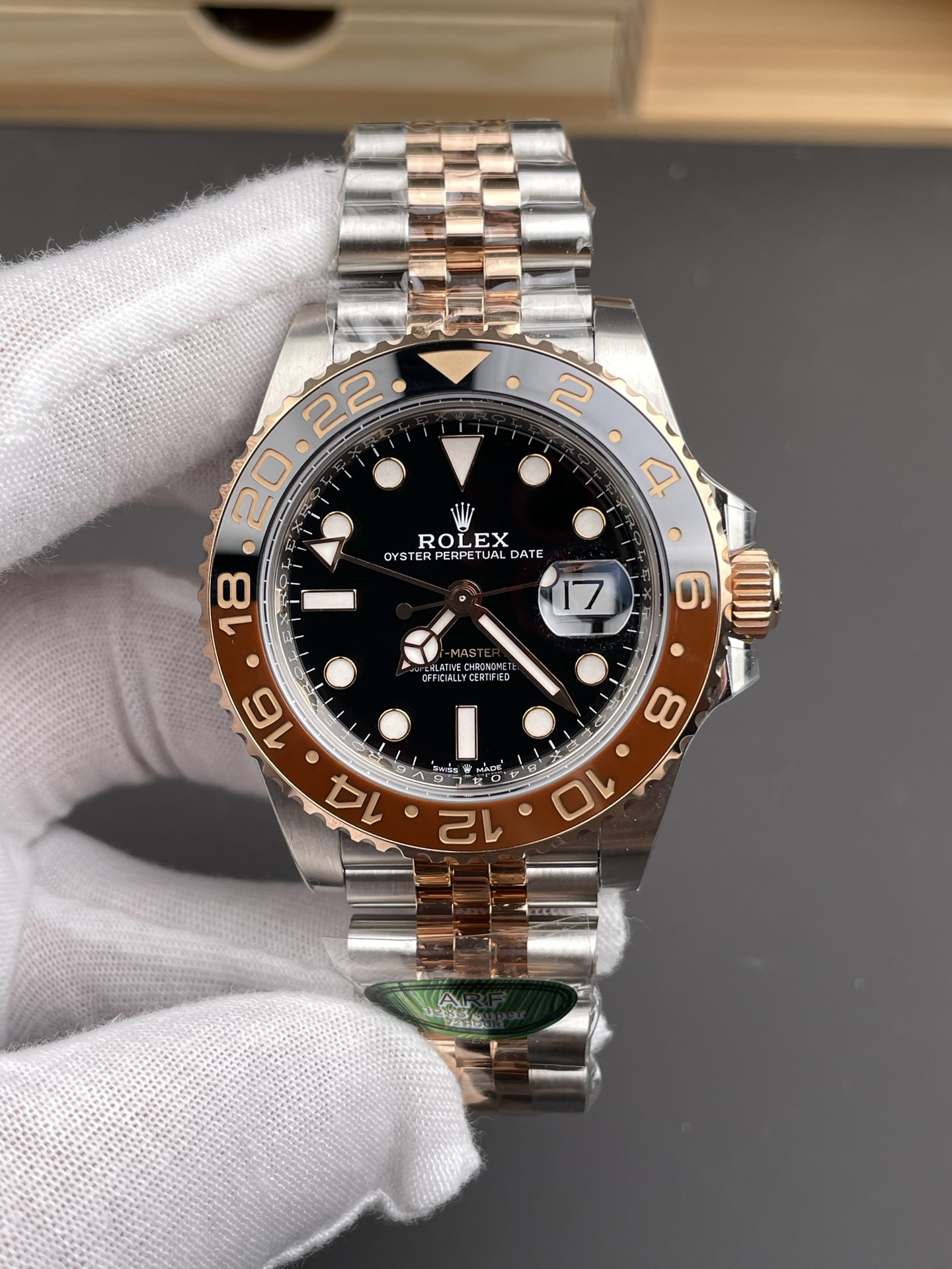 Rolex GMT Masters II Super Clone Root Beer 126711CHNR Rose Black Dial Swiss Watch - view 2