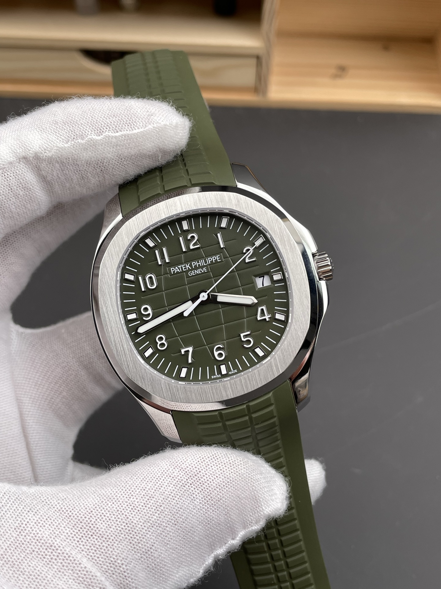 Patek Philippe Aquanaut Super Clone 5168G Green Dial 904L Steel Watch - view 4