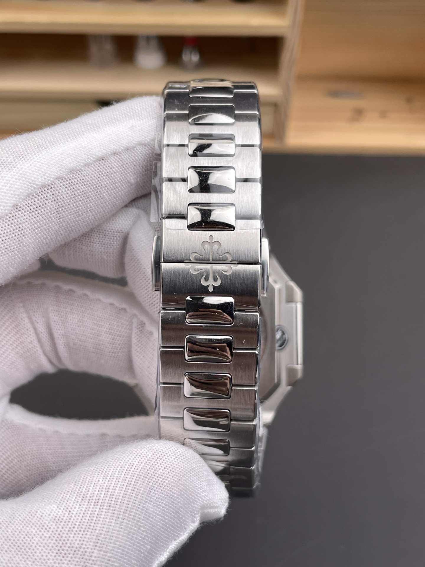 Patek Philippe Cubitus 5821 904L Steel Casing Blue Dial Swiss Super Clone Watch - view 9