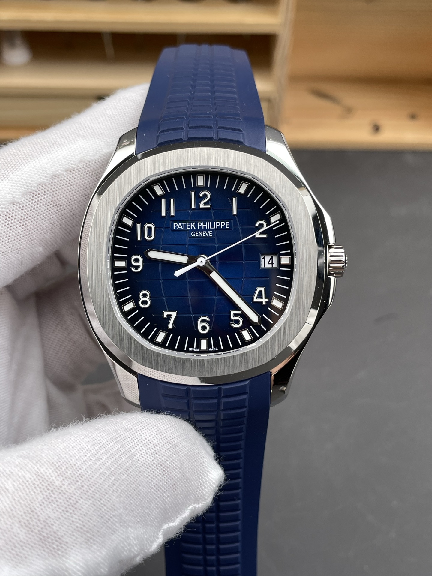 Patek Philippe Aquanaut 5168G-001 Swiss Super Clone 904L Steel - 1:1 Mirror Edition - view 2
