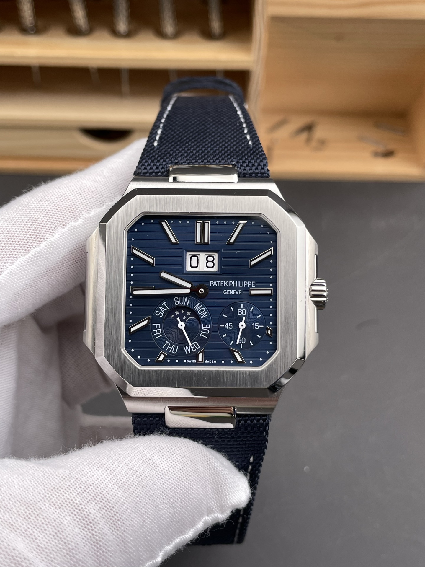 Patek Philippe Cubitus 5822 904L Steel Casing Blue Dial Swiss Super Clone Watch - view 3