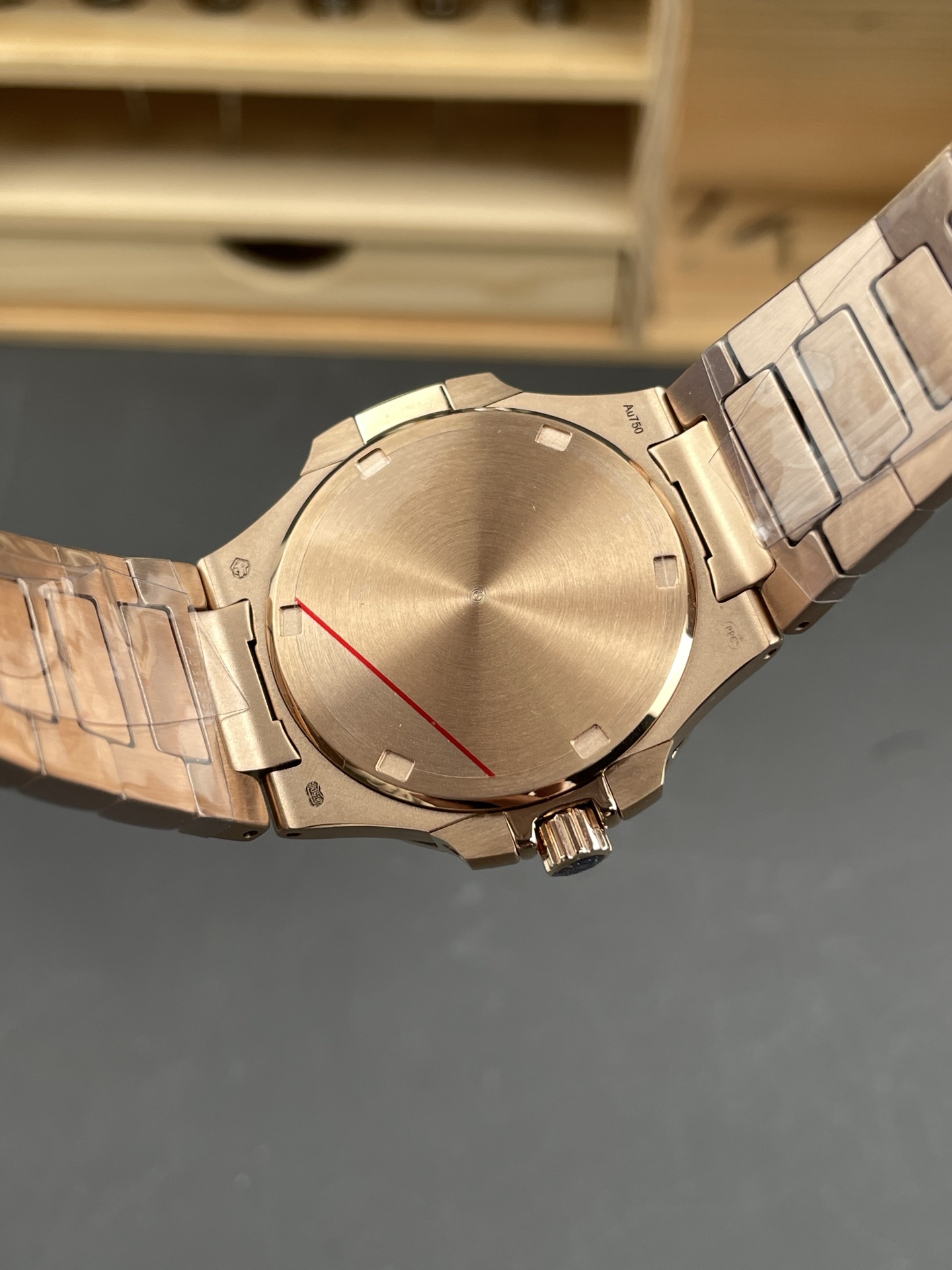 Patek Philippe Nautilus 7010/1R-013 Rose Gold Casing 32MM Swiss Quartz 1:1 Mirror Super Clone - view 6