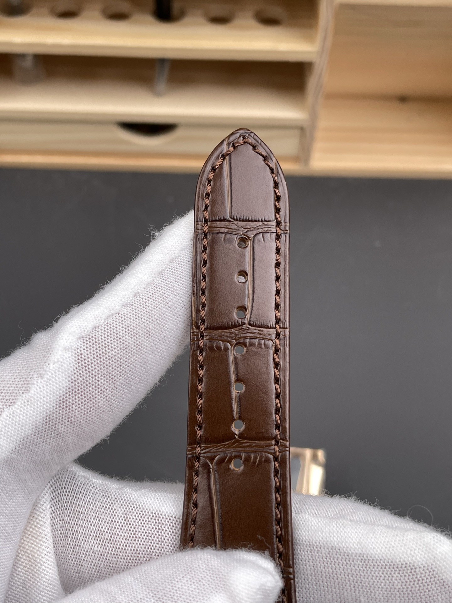 Patek Philippe Nautilus 5712/R 1:1 Quality Swiss Super Clone Watch in Brown Dial Leather Strap - view 8