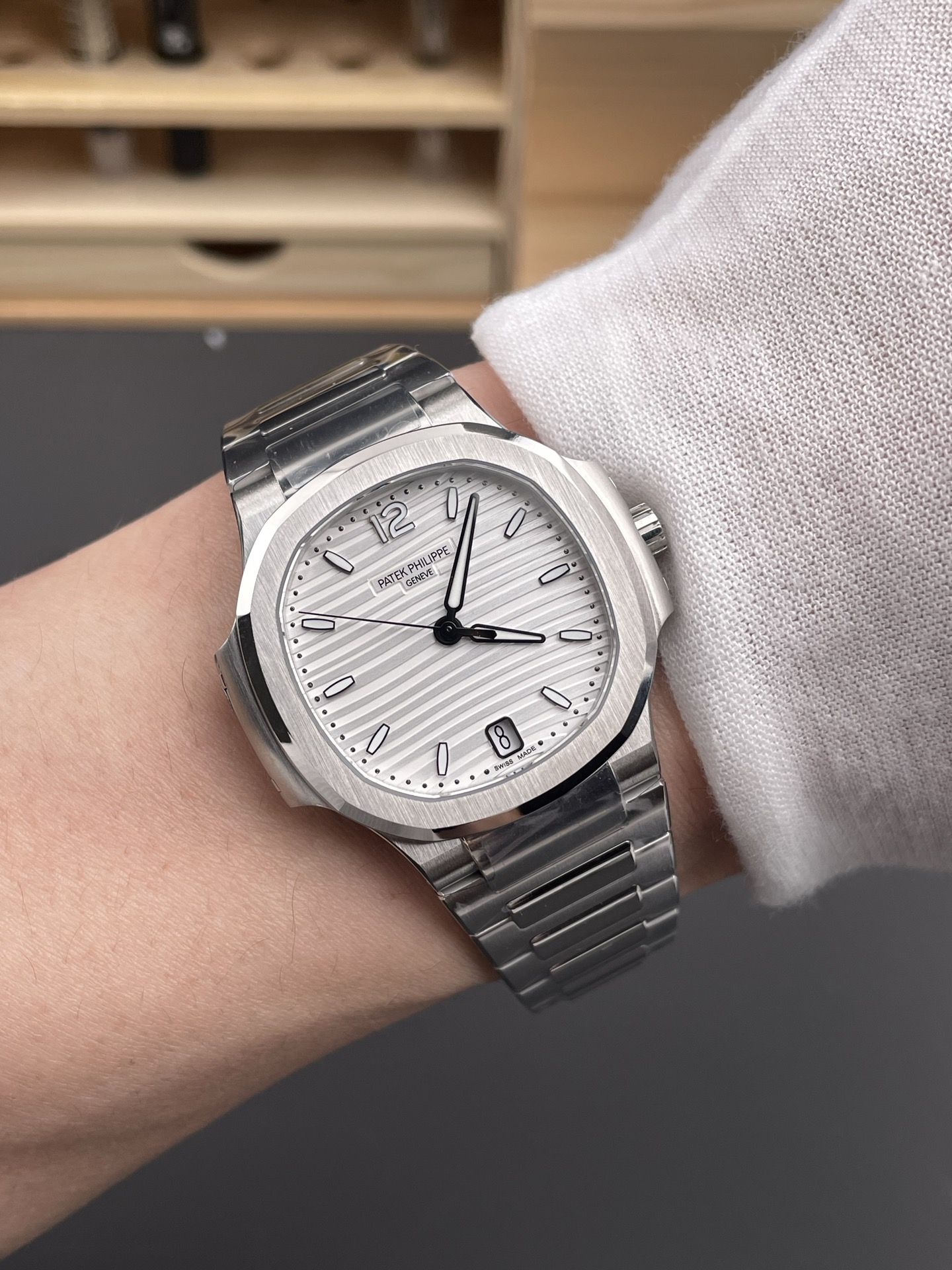 Patek Philippe Nautilus 7118/1A White Dial 1:1 Mirror Swiss Super Clone Watch in 904L Steel - view 10