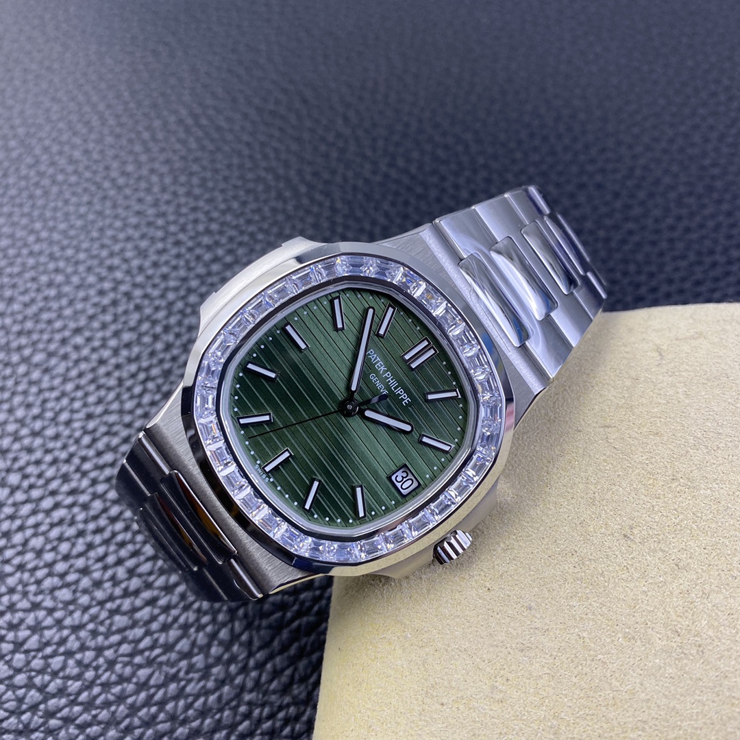 Patek Philippe Nautilus 5711 904L Steel 2023 Updated Mirror Super Clone Watch - Green Dial - view 3