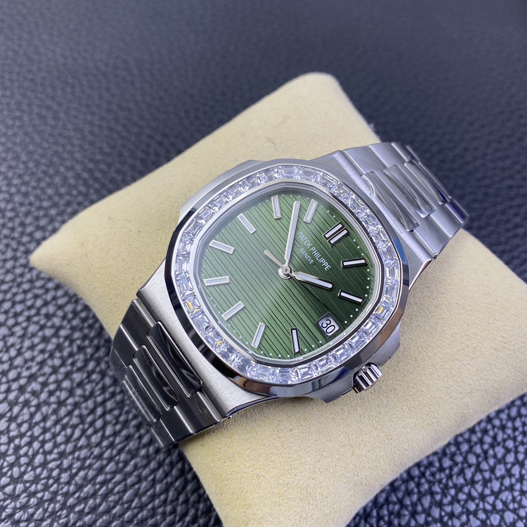 Patek Philippe Nautilus 5711 904L Steel 2023 Updated Mirror Super Clone Watch - Green Dial - view 4