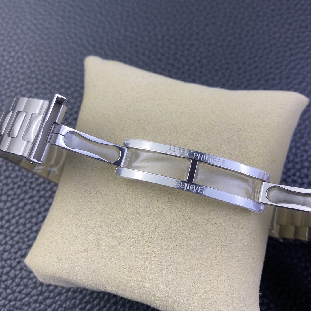 Patek Philippe Nautilus 5711 904L Steel 2023 Updated Mirror Super Clone Watch - Green Dial - view 6