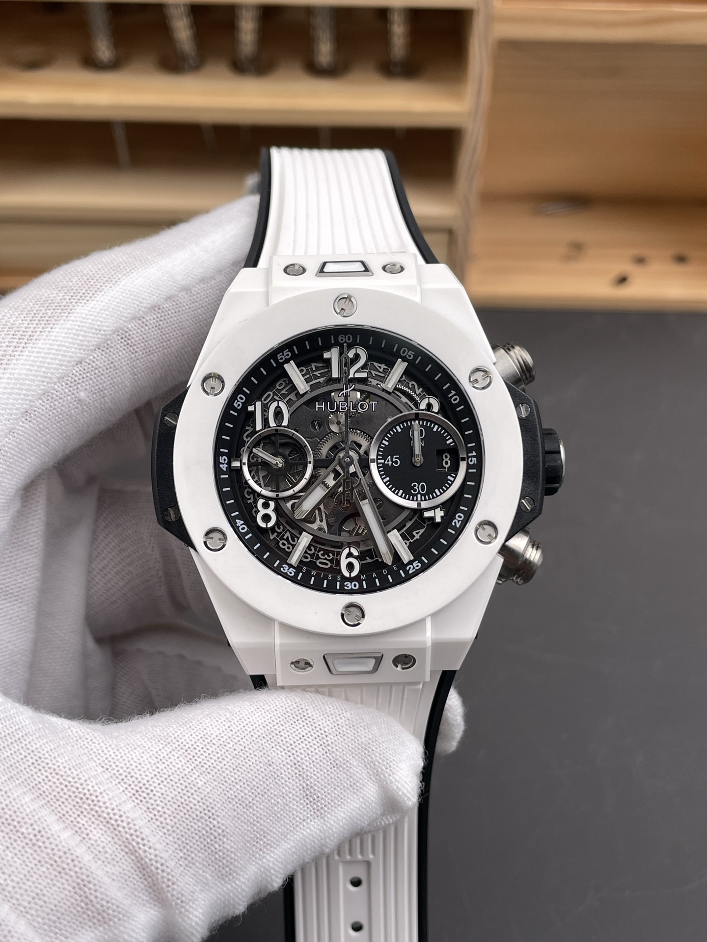 Hublot Big Bang Unico White Ceramic Casing 1:1 Mirror Edition Swiss Super Clone Watch - view 3