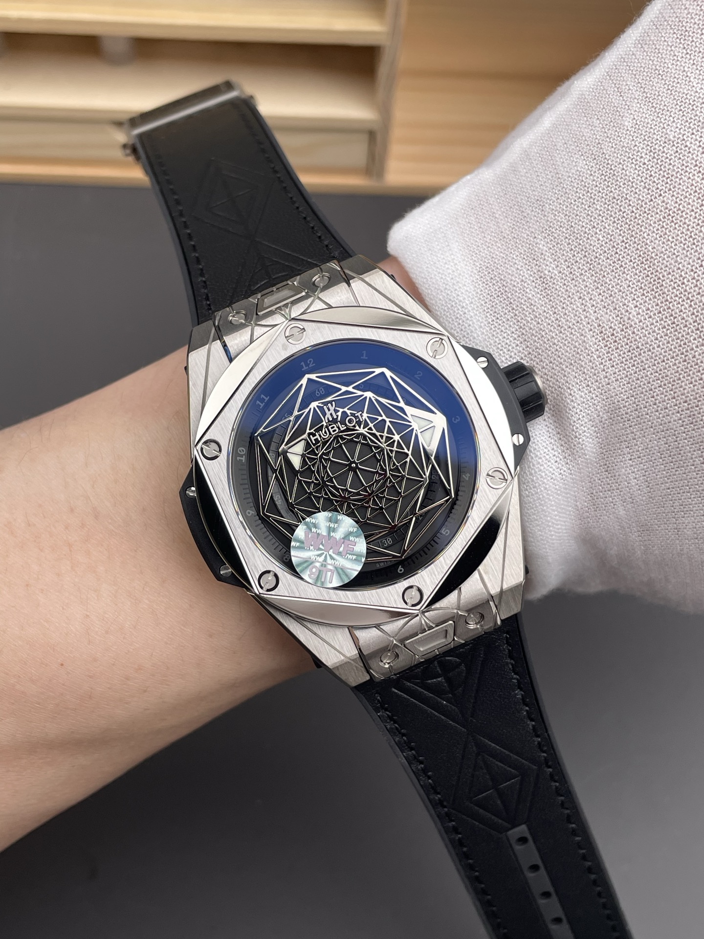 Hublot Big Bang Sang Bleu Stainless Steel 1:1 Mirror Super Clone Edition - 45MM - view 10